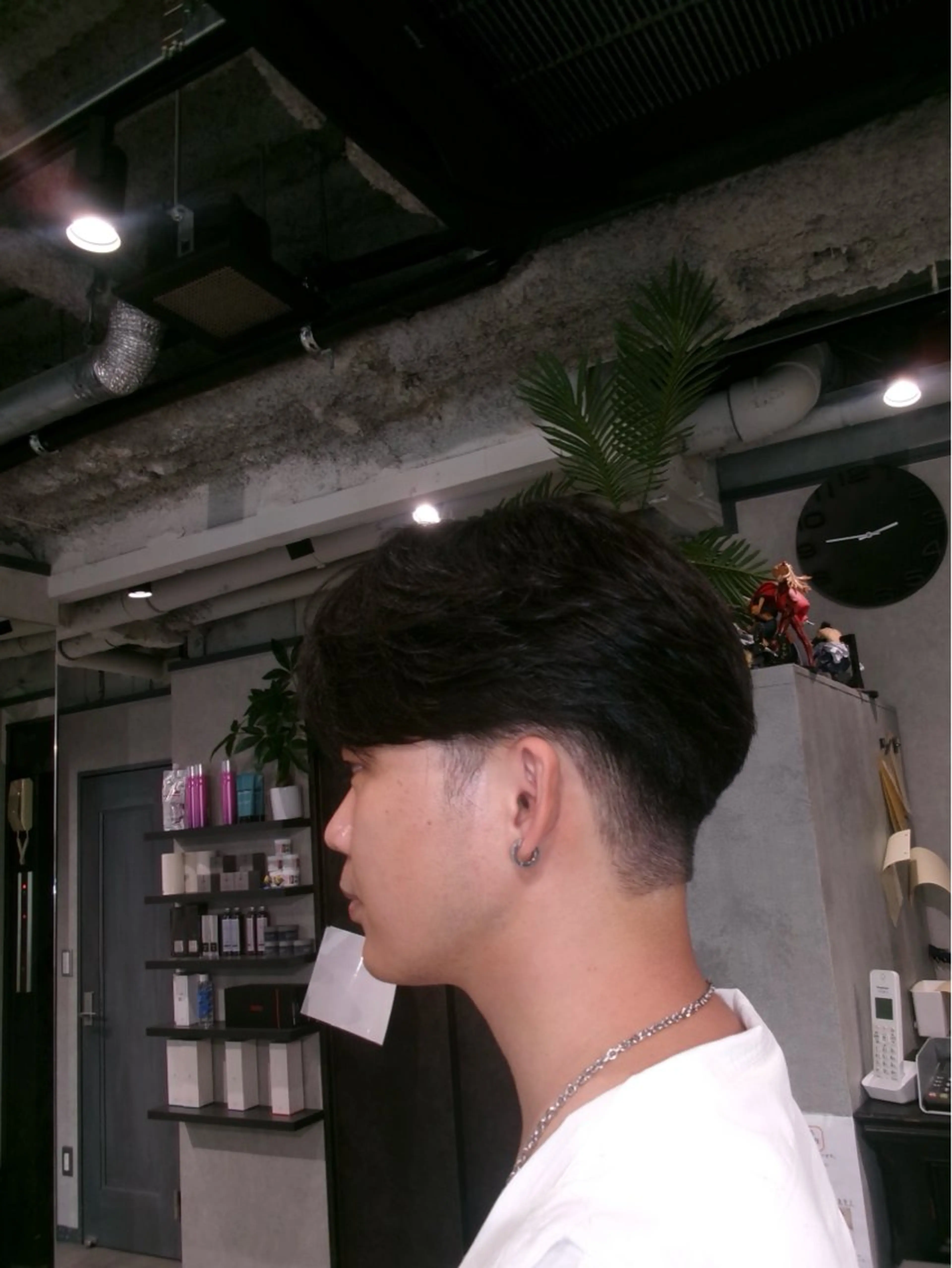 ショート メンズ カット パーマ 韓国特化🇰🇷愁斗 センターパートパーマのヘアスタイル