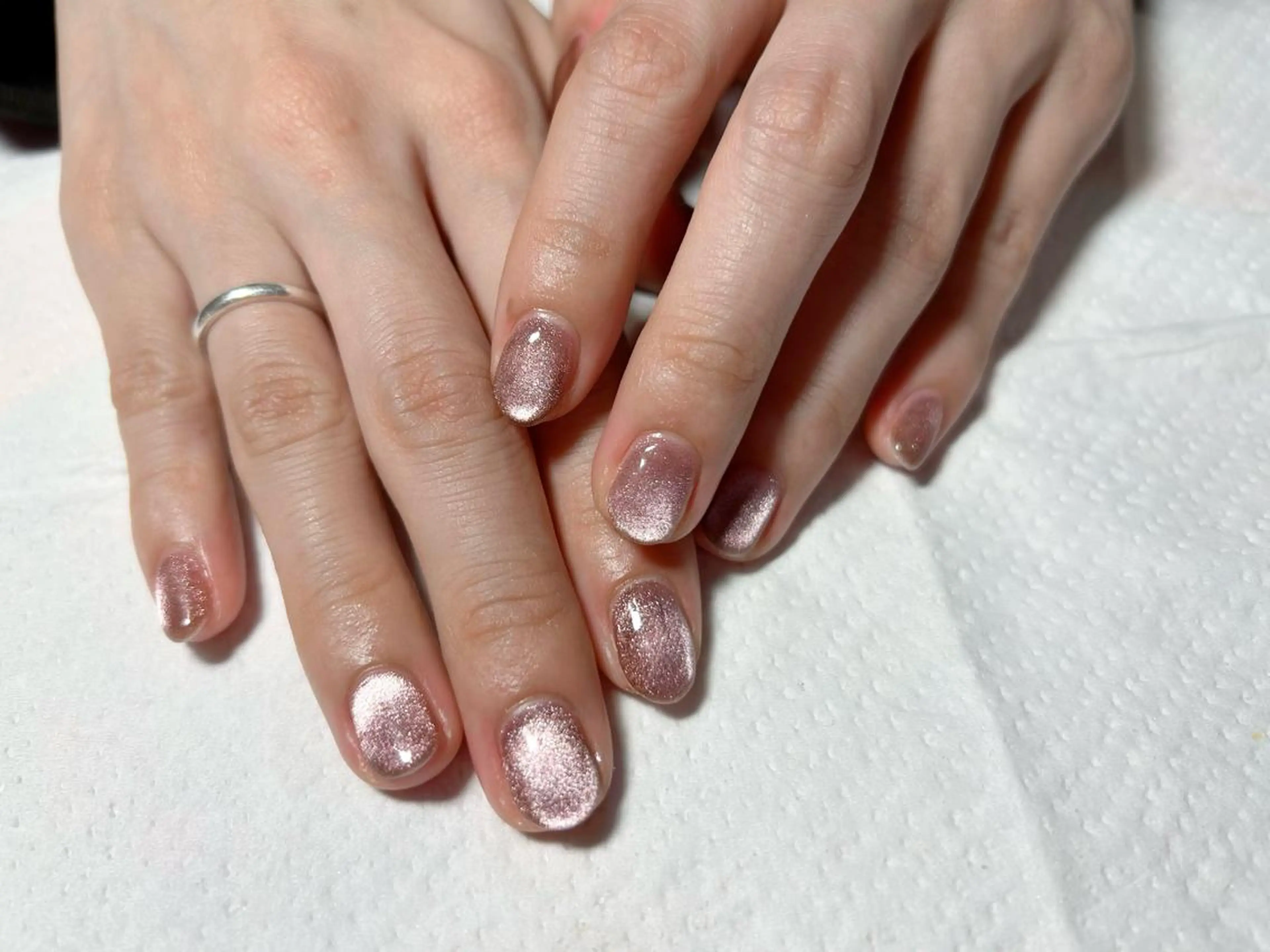 ネイル マグネットネイル ピンク ハンドネイル ハンドケア Ainchi nail所属・＊ misa ＊のネイルデザイン