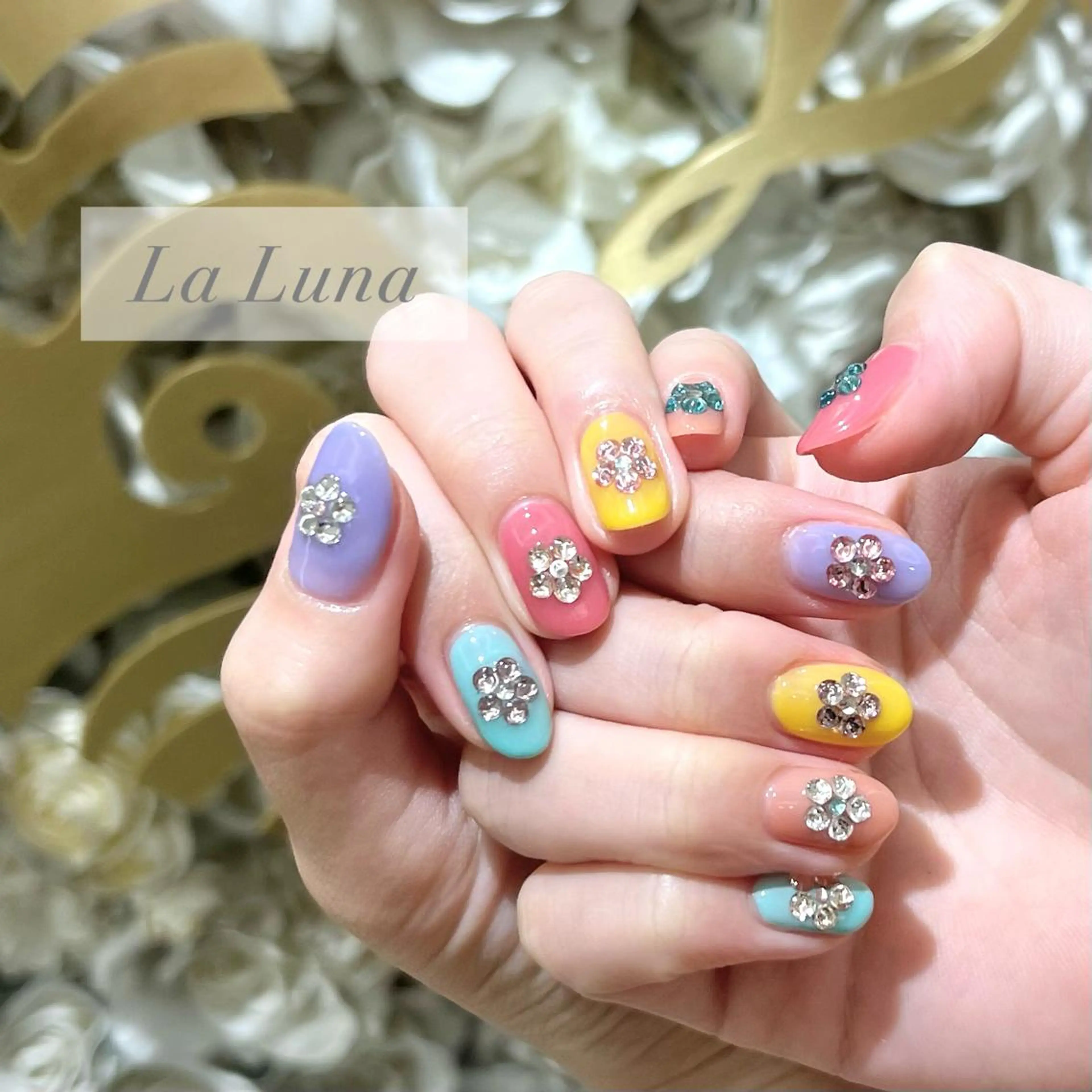 ネイル ＬａＬｕｎａ🌙 natsukiのネイルデザイン