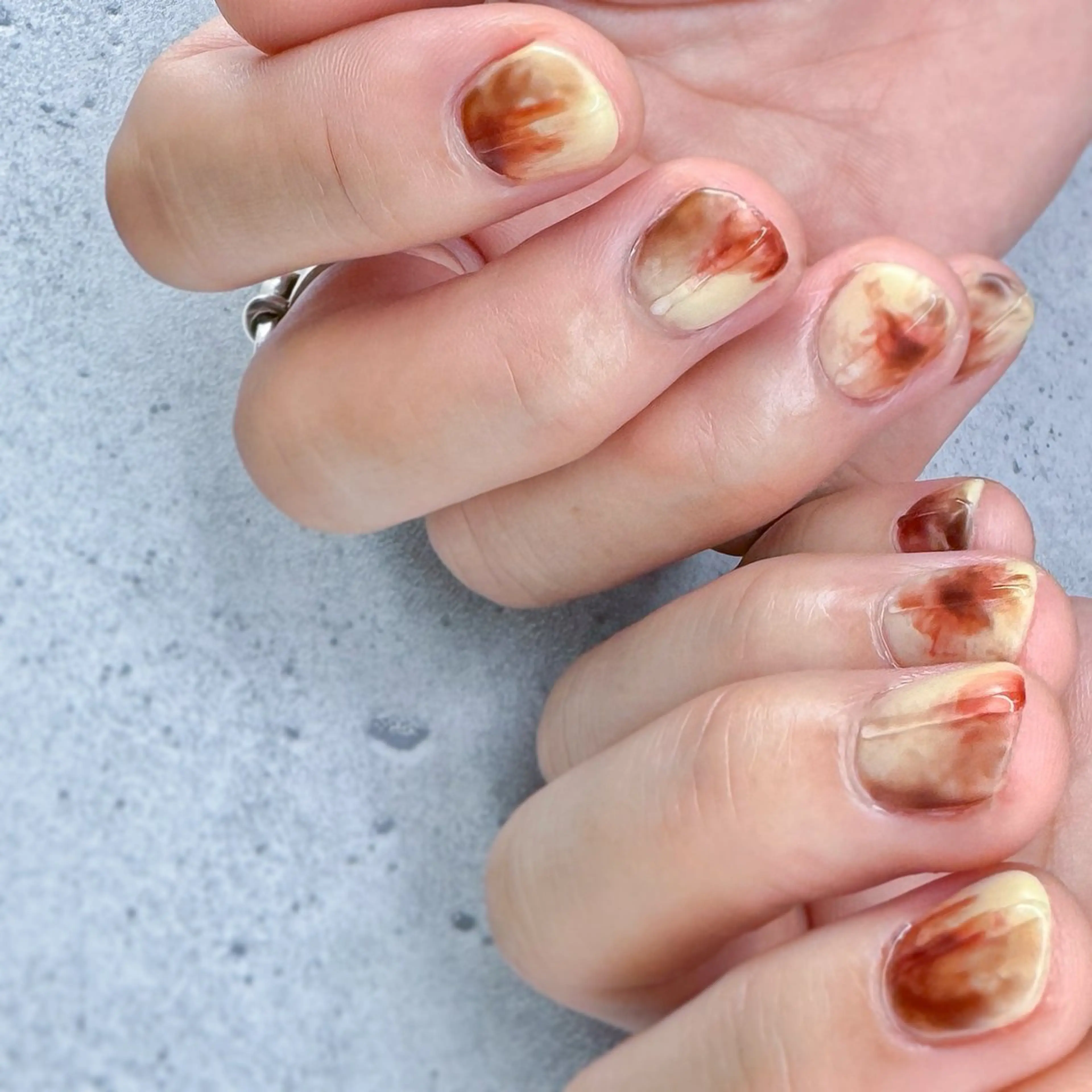 ネイル アートネイル ブラウン ニュアンスネイル ハンドネイル pointillé .ayaのネイルデザイン