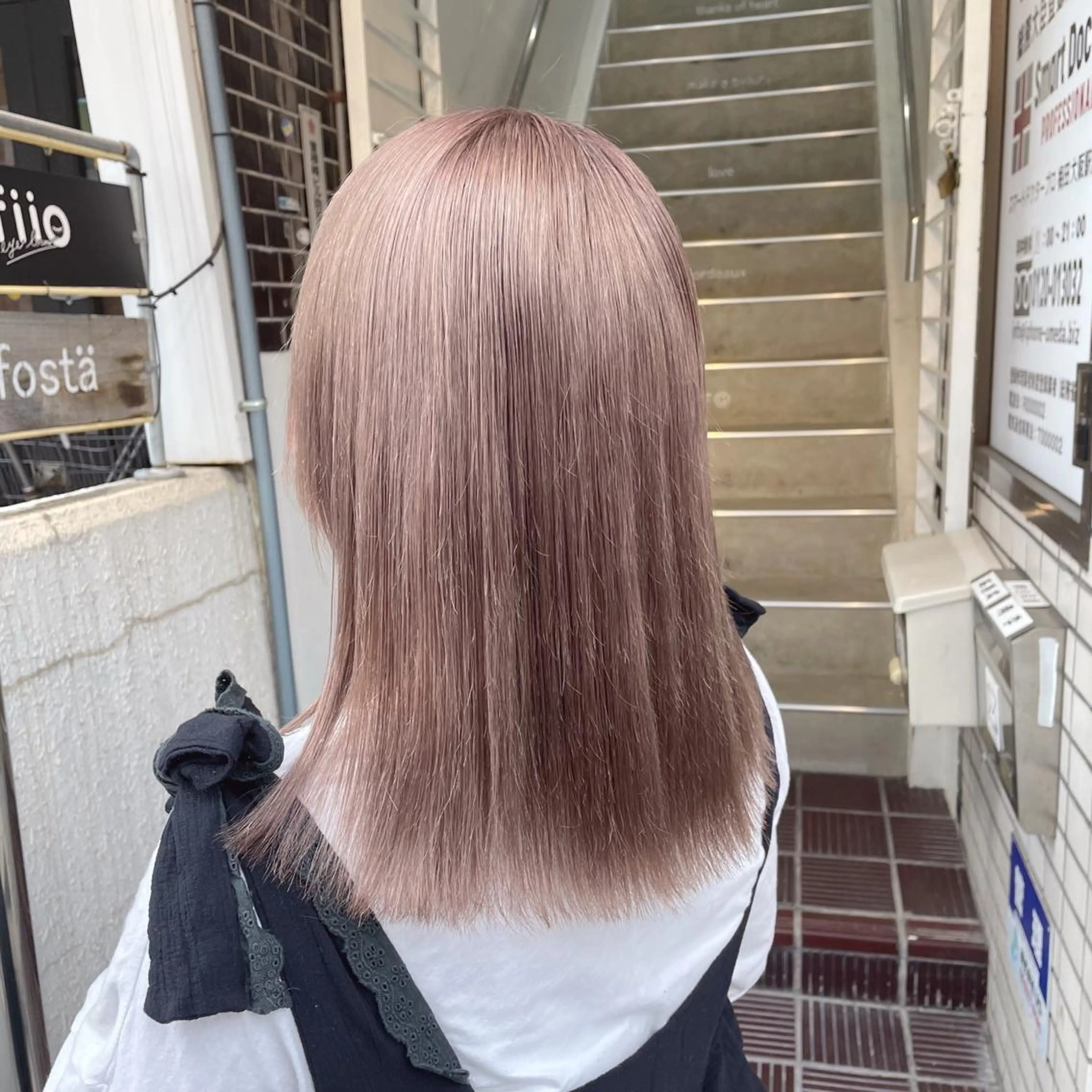 ミディアム カラー ヘアカラー 梅田美容室 山崎海波のヘアスタイル