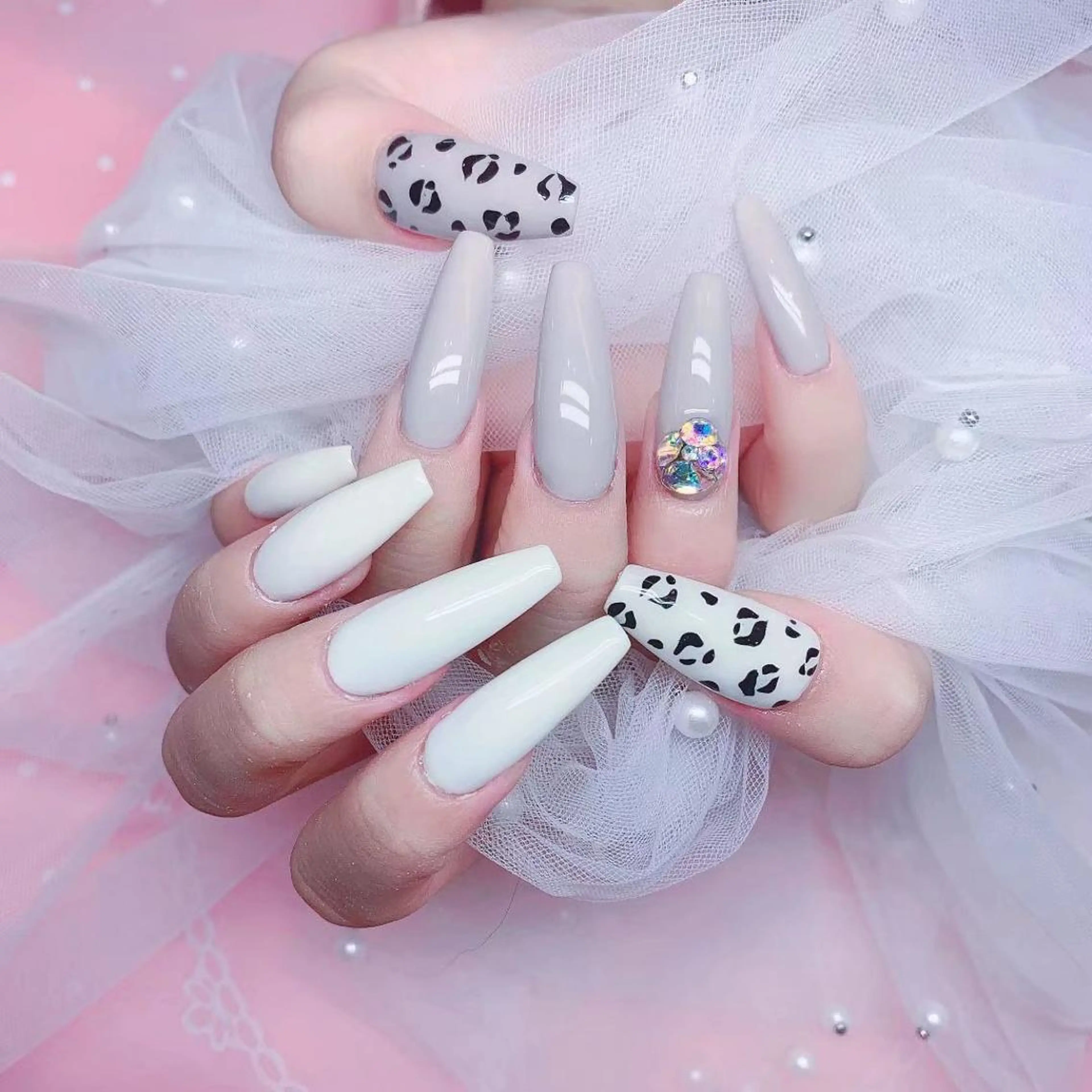 ネイル H1 ネイル サロンのネイルデザイン