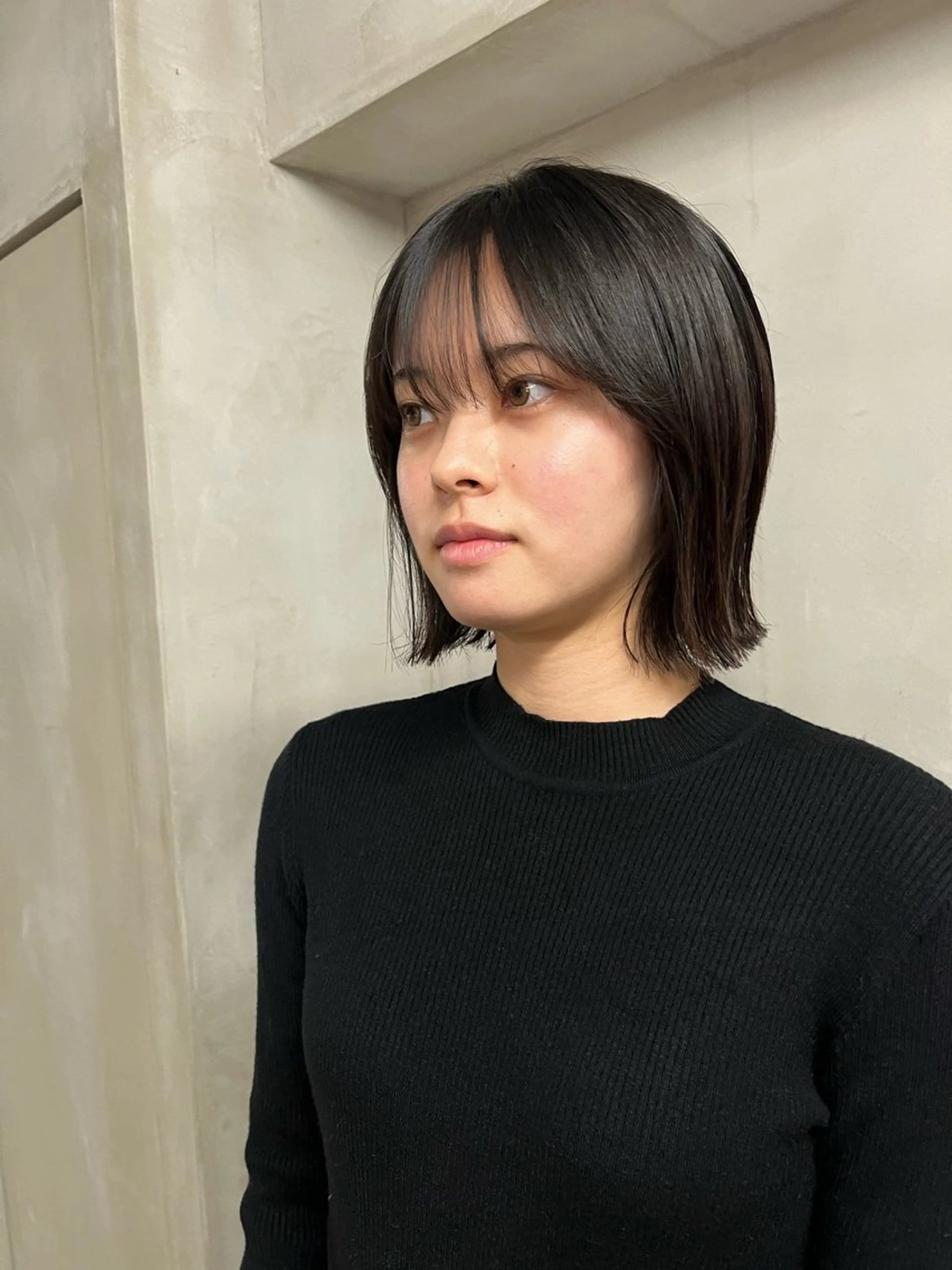 ミディアム ボブ くびれヘア 外ハネヘア anon Loemのヘアスタイル