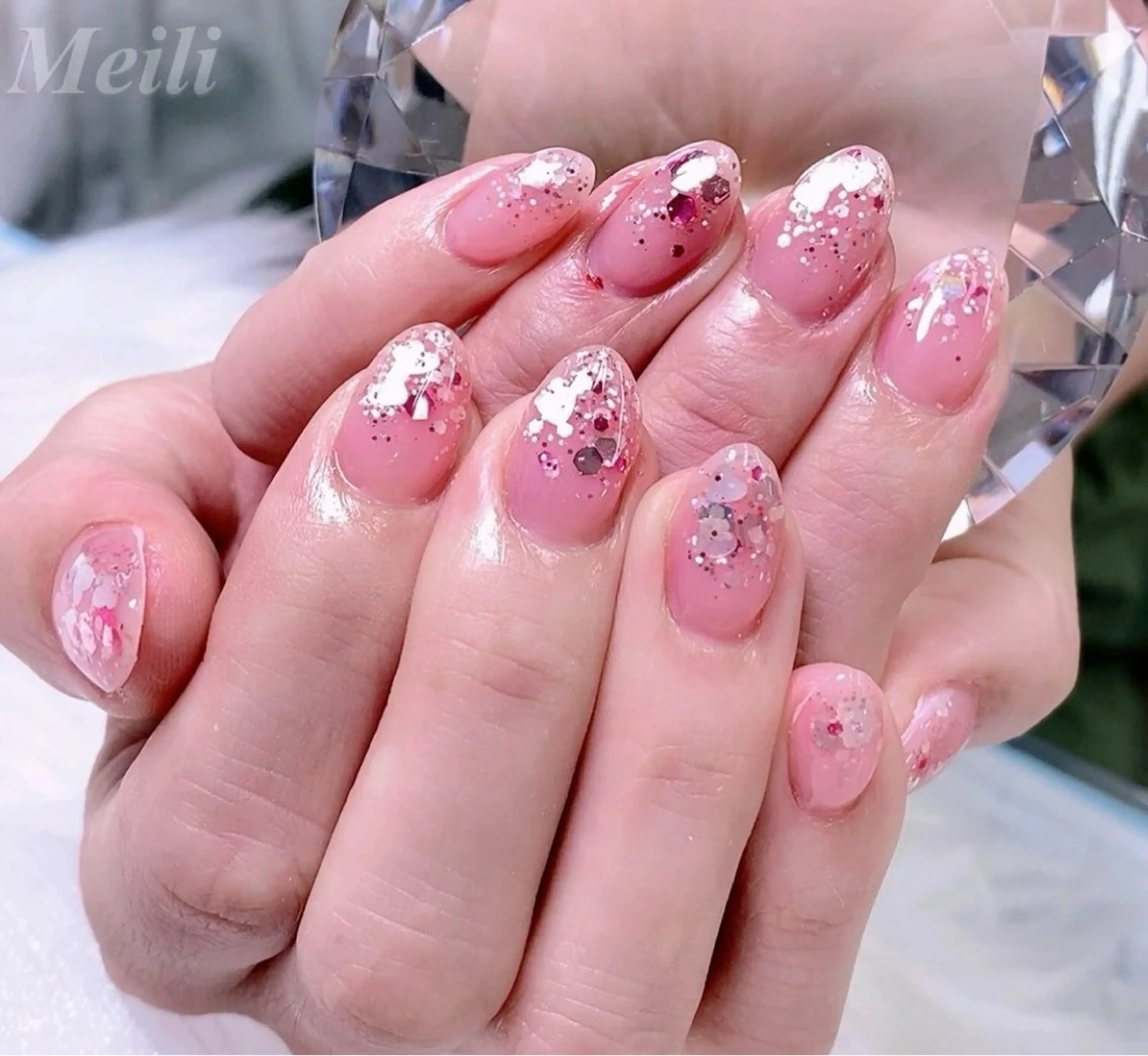 ハンドネイル[研修モデル]Handネイルア一トの定番マグネット×ラメフレンチ¥7800→4980の写真