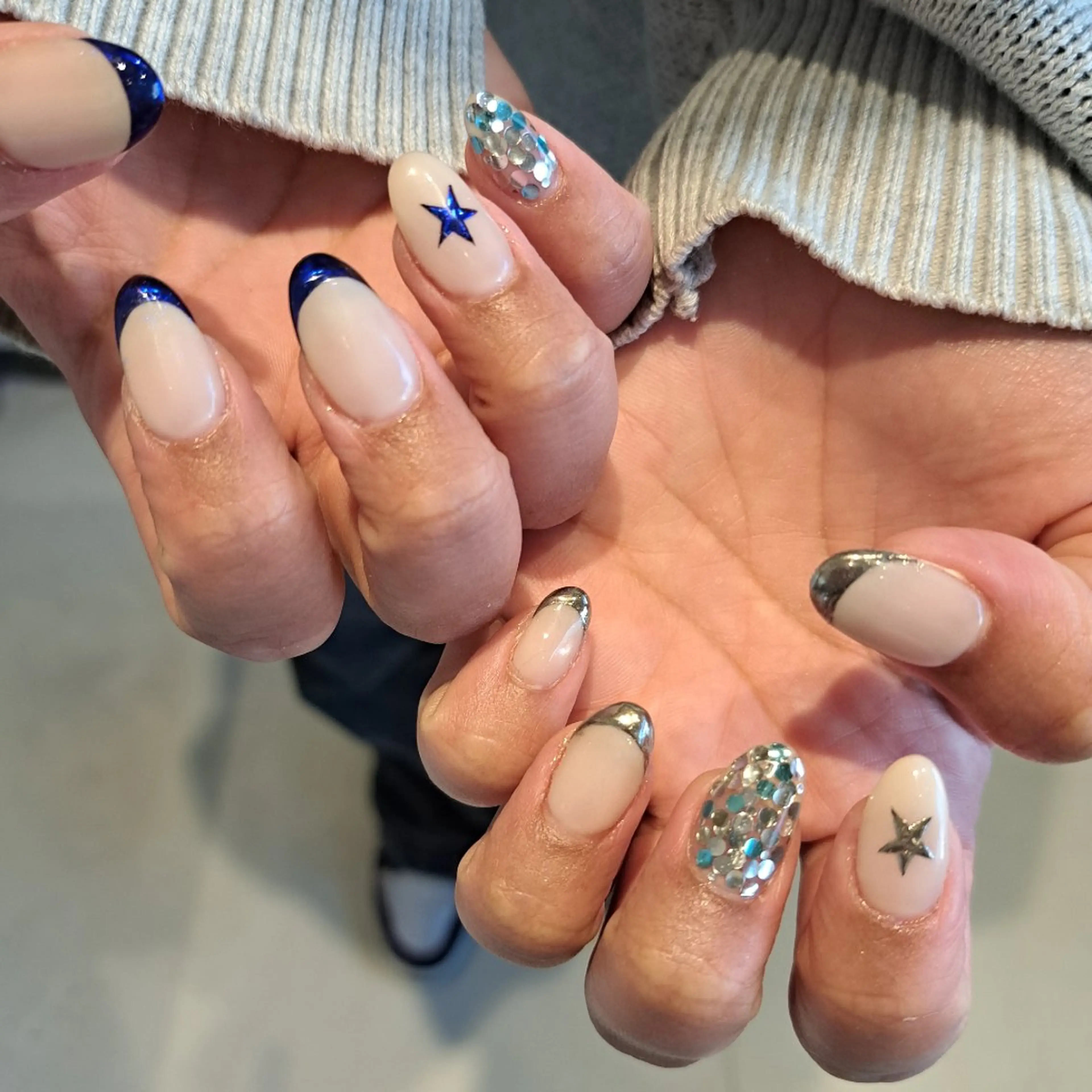 ネイル アートネイル フレンチネイル ジェルネイル ホログラムネイル ミラーネイル Nail mood /アートし放題のネイルデザイン