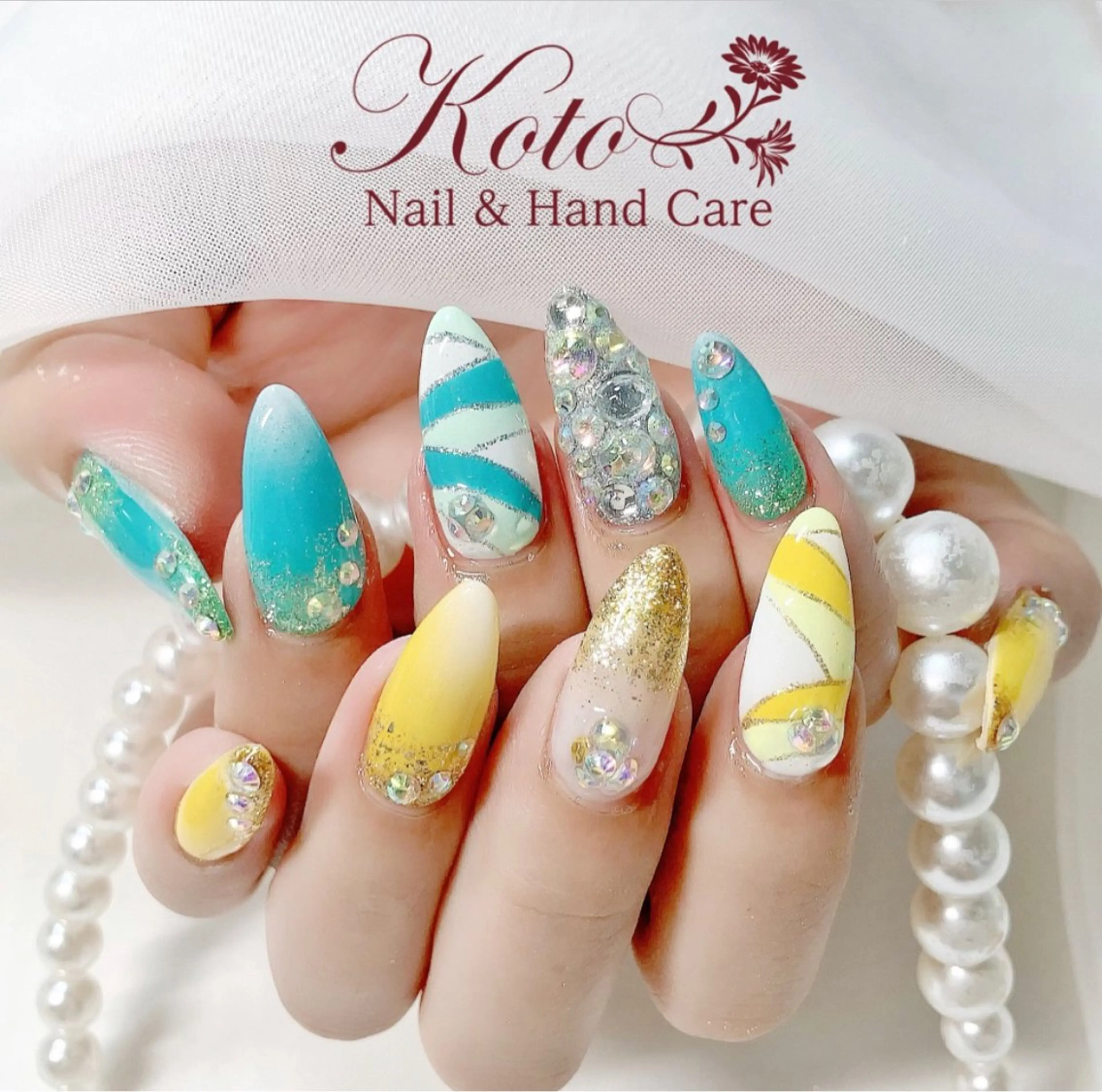 ネイル 長さ出し ジェルネイル 持ち込み ニュアンスネイル 赤色 Risa ネイルサロンKOTOのネイルデザイン