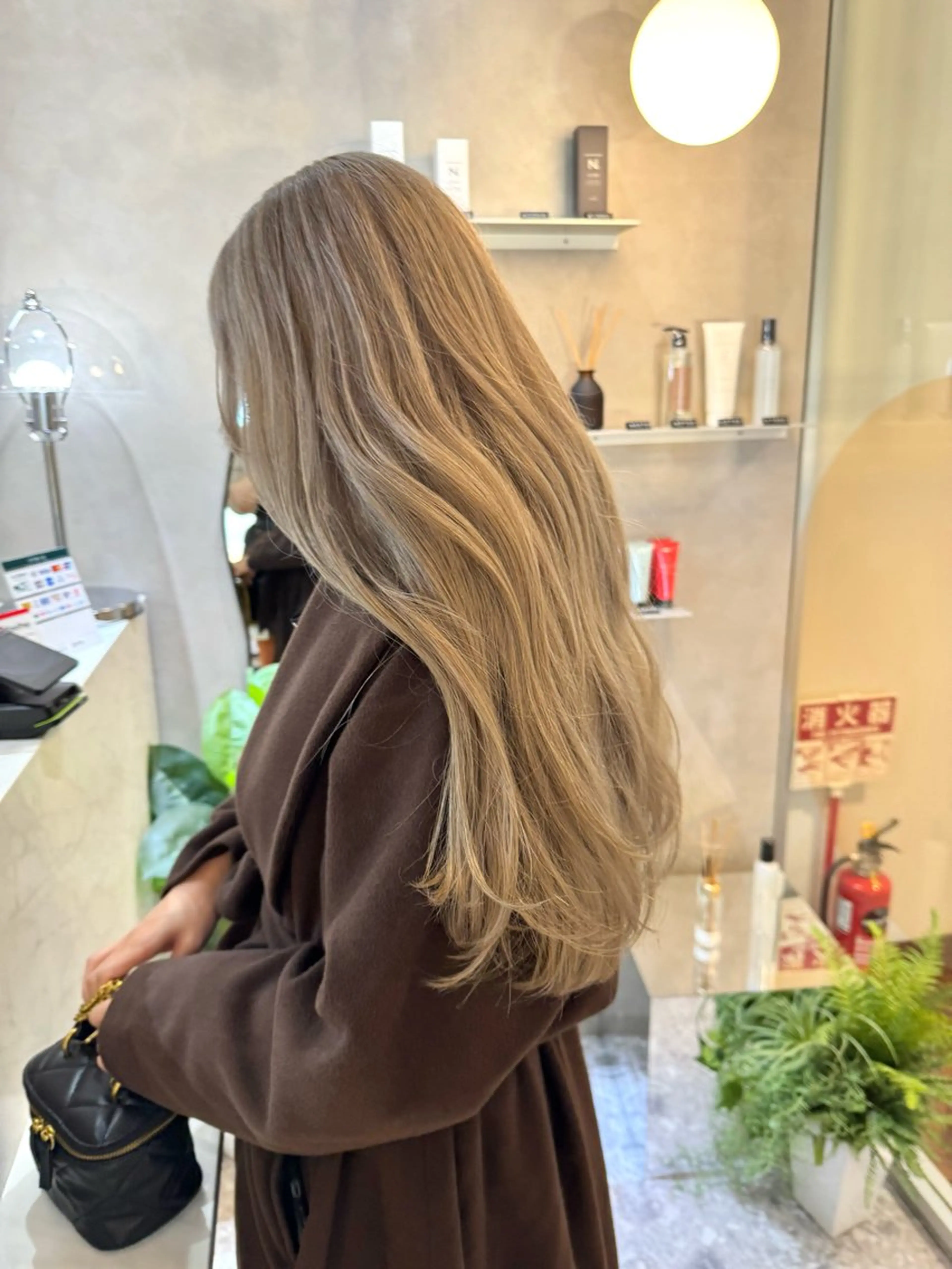ロング カラー ヘアカラー 韓国ヘア🇰🇷 松田光里のヘアスタイル