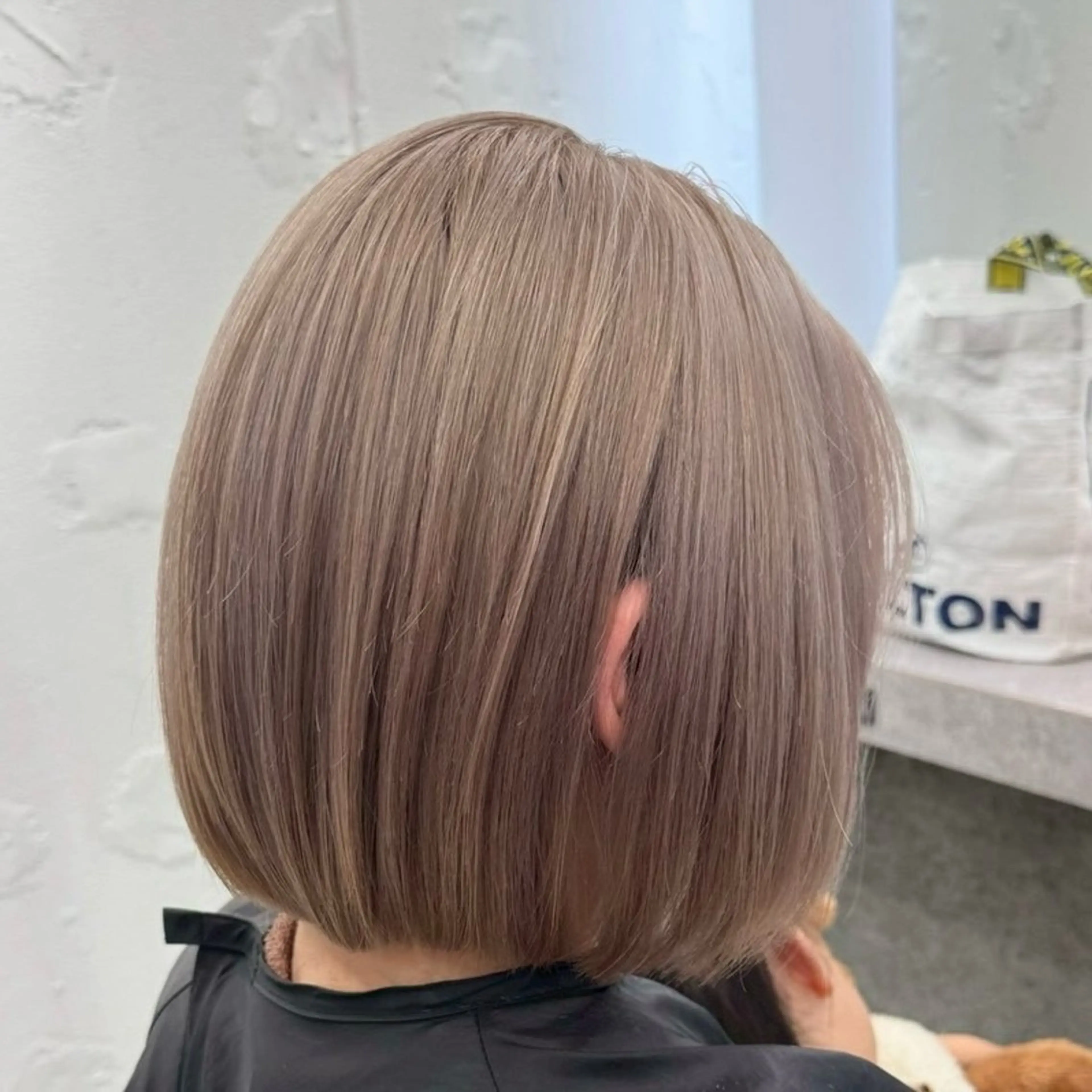 ショート カラー ヘアカラー いろあそび 八王子所属・きぃちゃん/八王子 /ハイトーンカラーのヘアスタイル