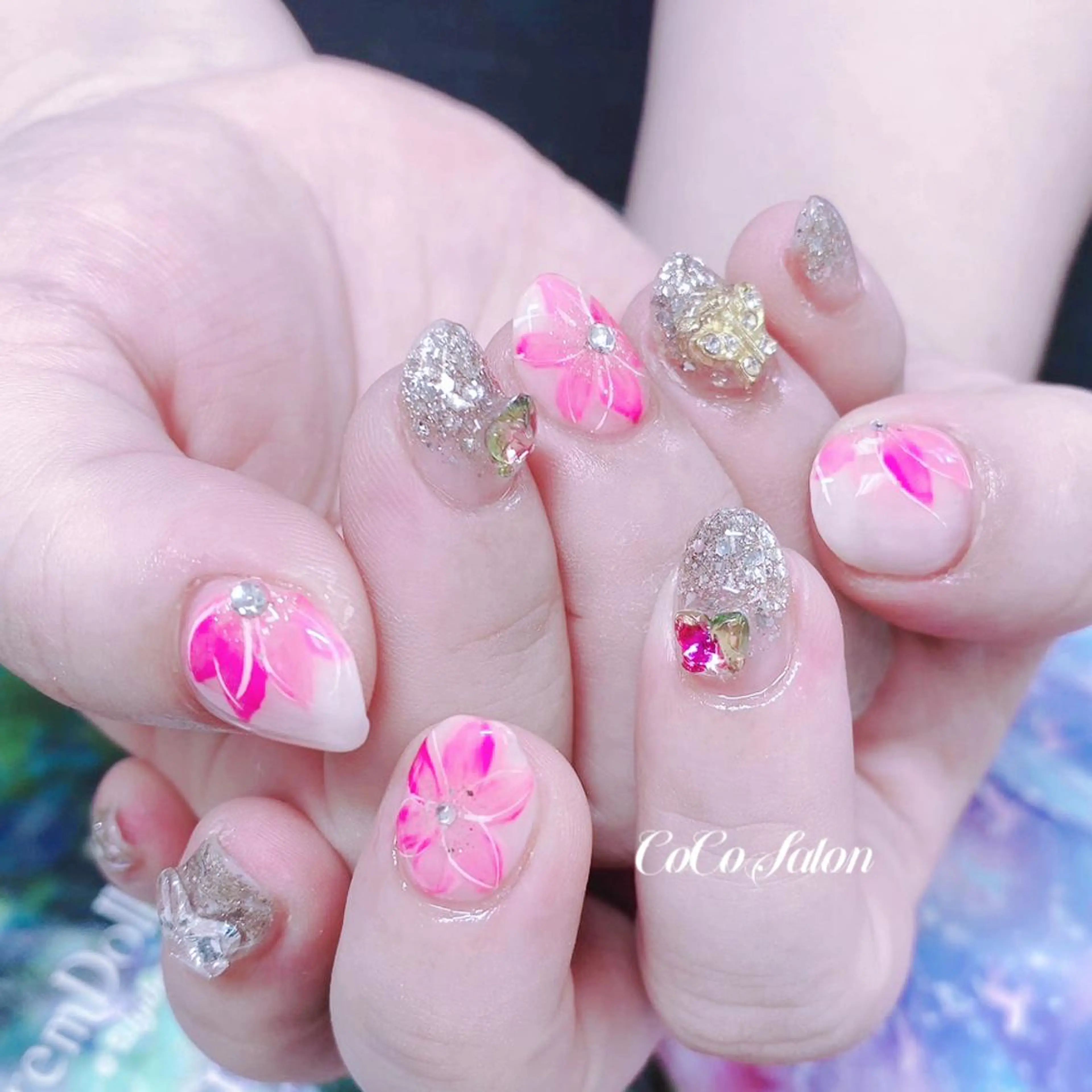 ネイル 入学式 長さ出し フラワーネイル ジェルネイル グラデーション ハンドネイル CoCoSalon ネイル/まつ毛予約のネイルデザイン