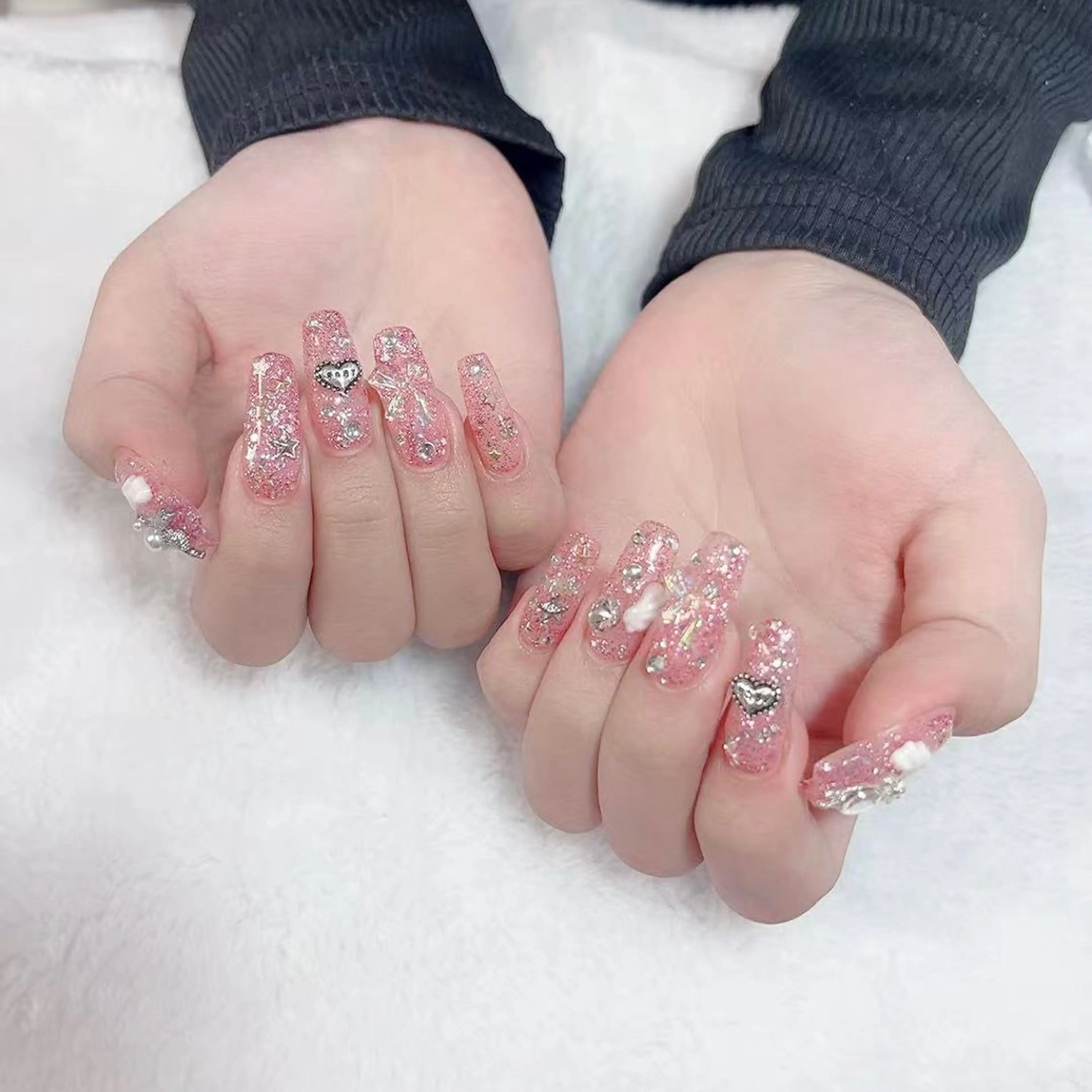 ネイル キラキラネイル 春ネイル Amina nail salonのネイルデザイン