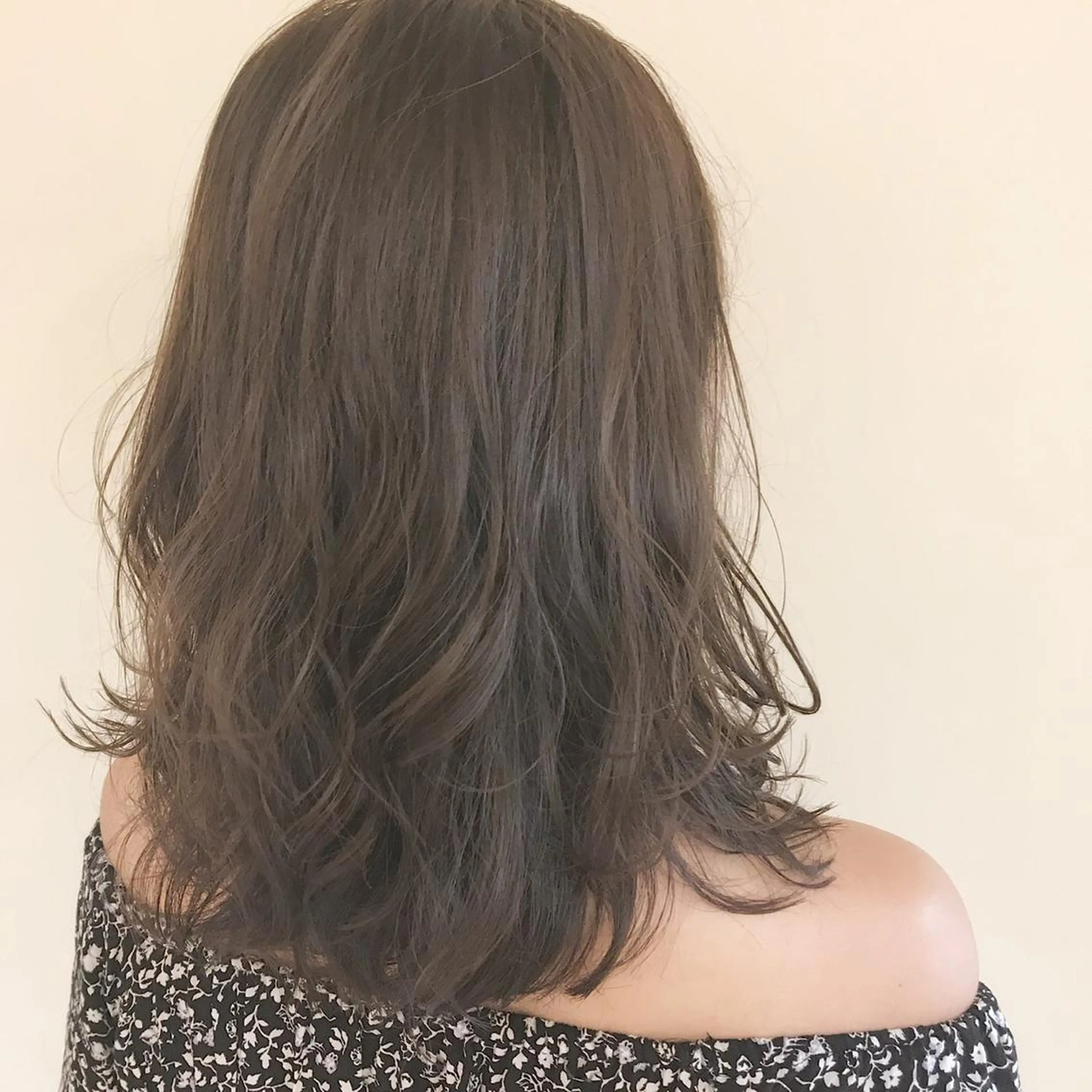 セミロング カラー カット ヘアカラー トリートメント 大姶良 友輝の眉毛・アイブロウイメージ