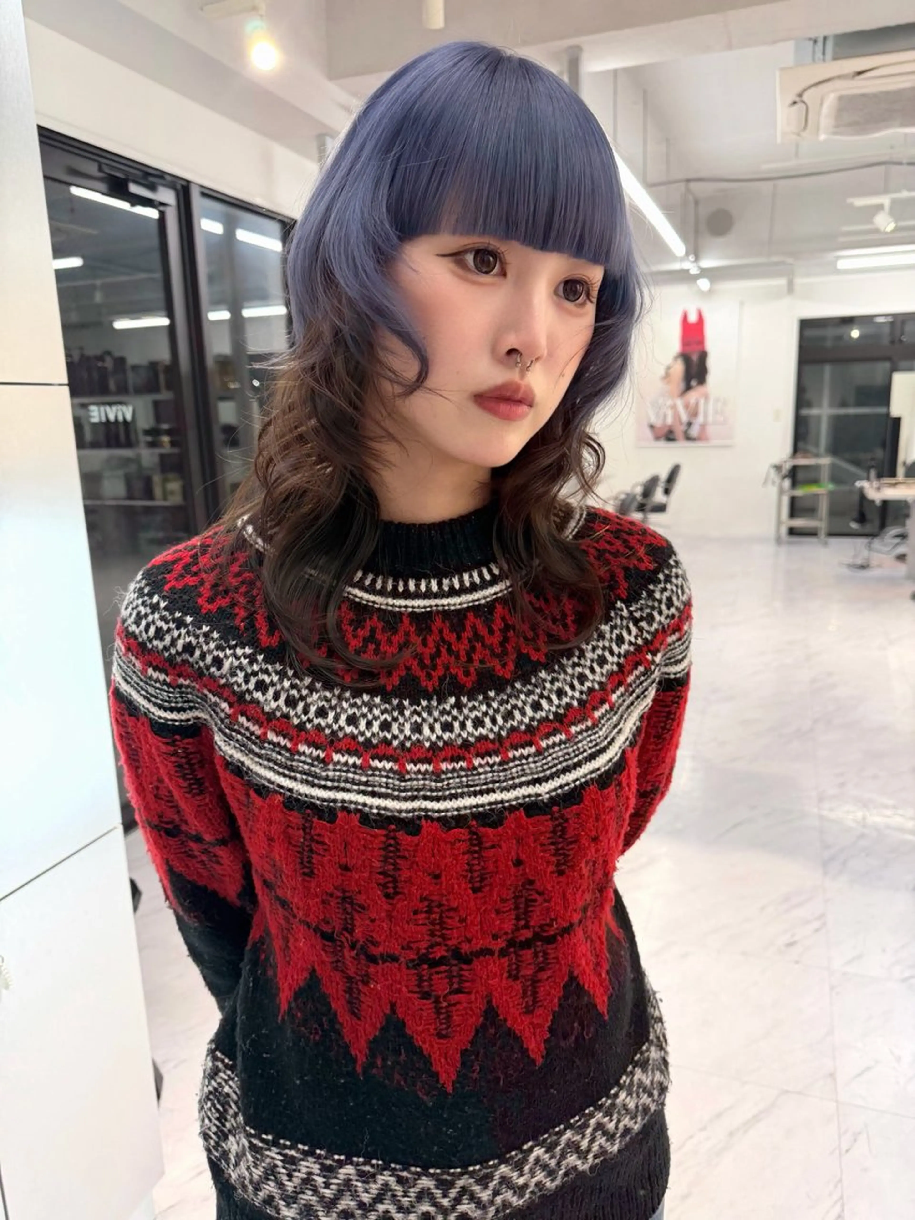 ミディアム カラー ベージュカラー ブリーチ ケアブリーチ デザインカラー ダブルカラー ヘアカラー TATSU ミルクティーベージュのヘアスタイル