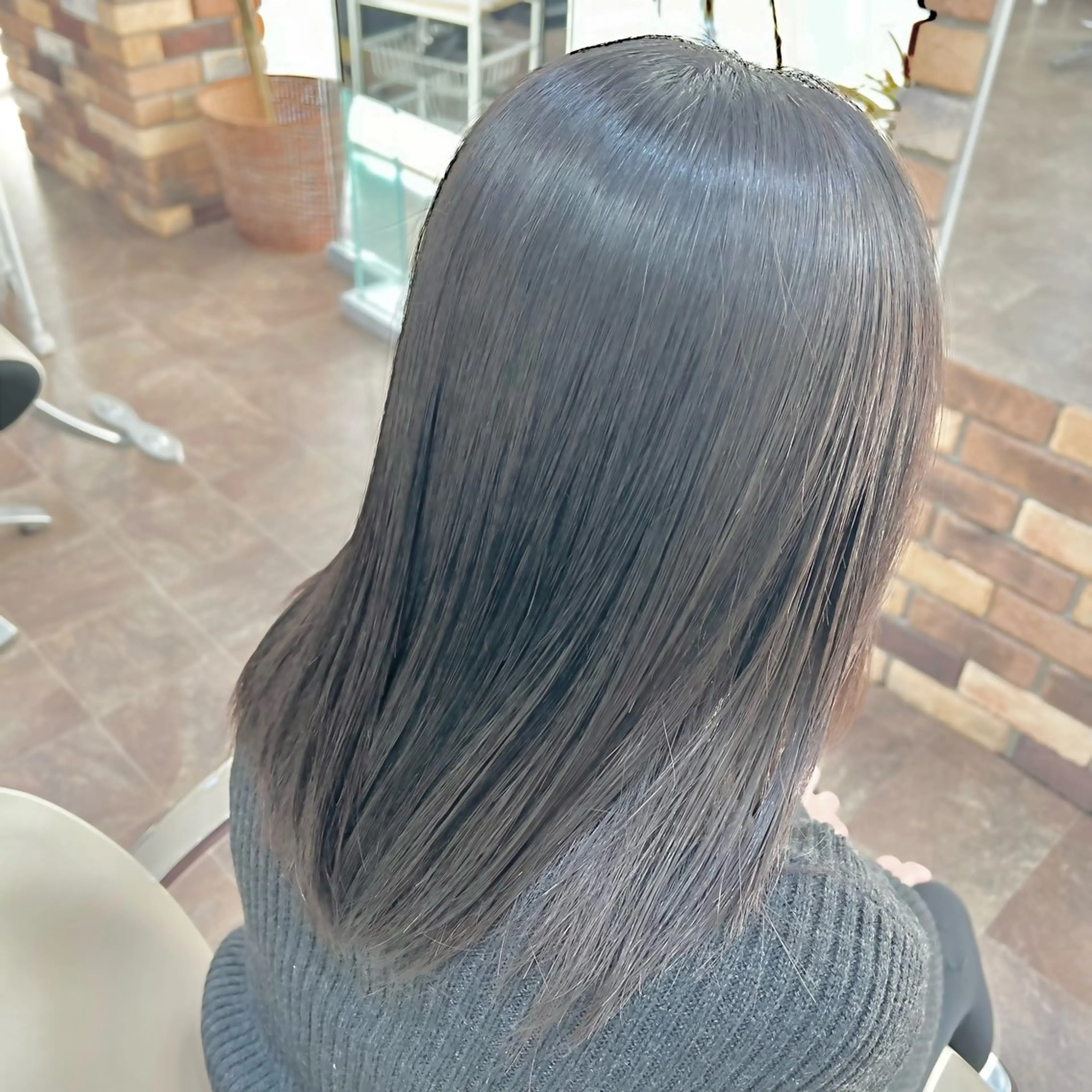 セミロング カット 縮毛矯正 トリートメント スパークヘア所属・大人女性の縮毛矯正/ お手入れ簡単/馬渕樹のヘアスタイル