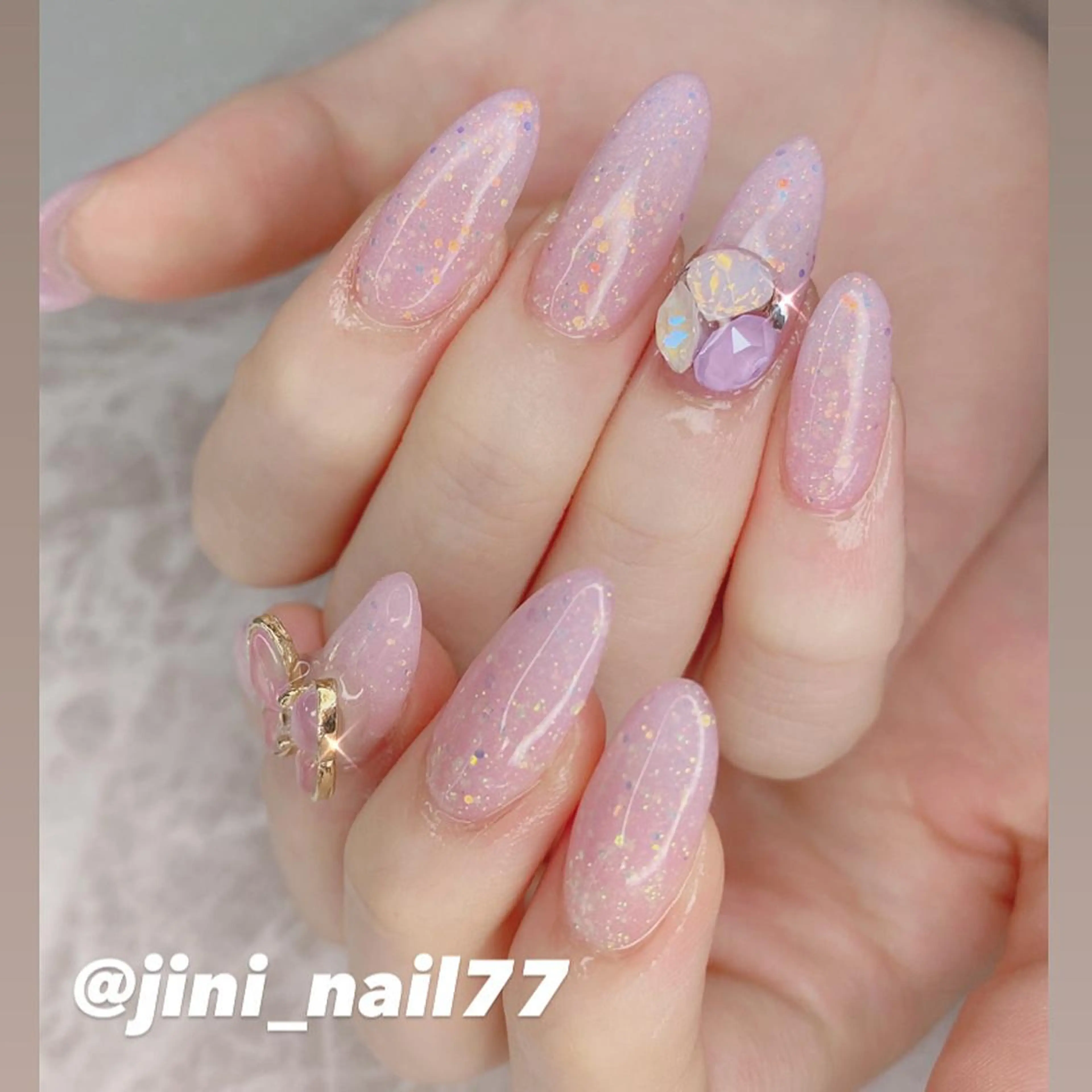 ネイル ハンドネイル JINI NAIL所属・ジニ ネイルのネイルデザイン
