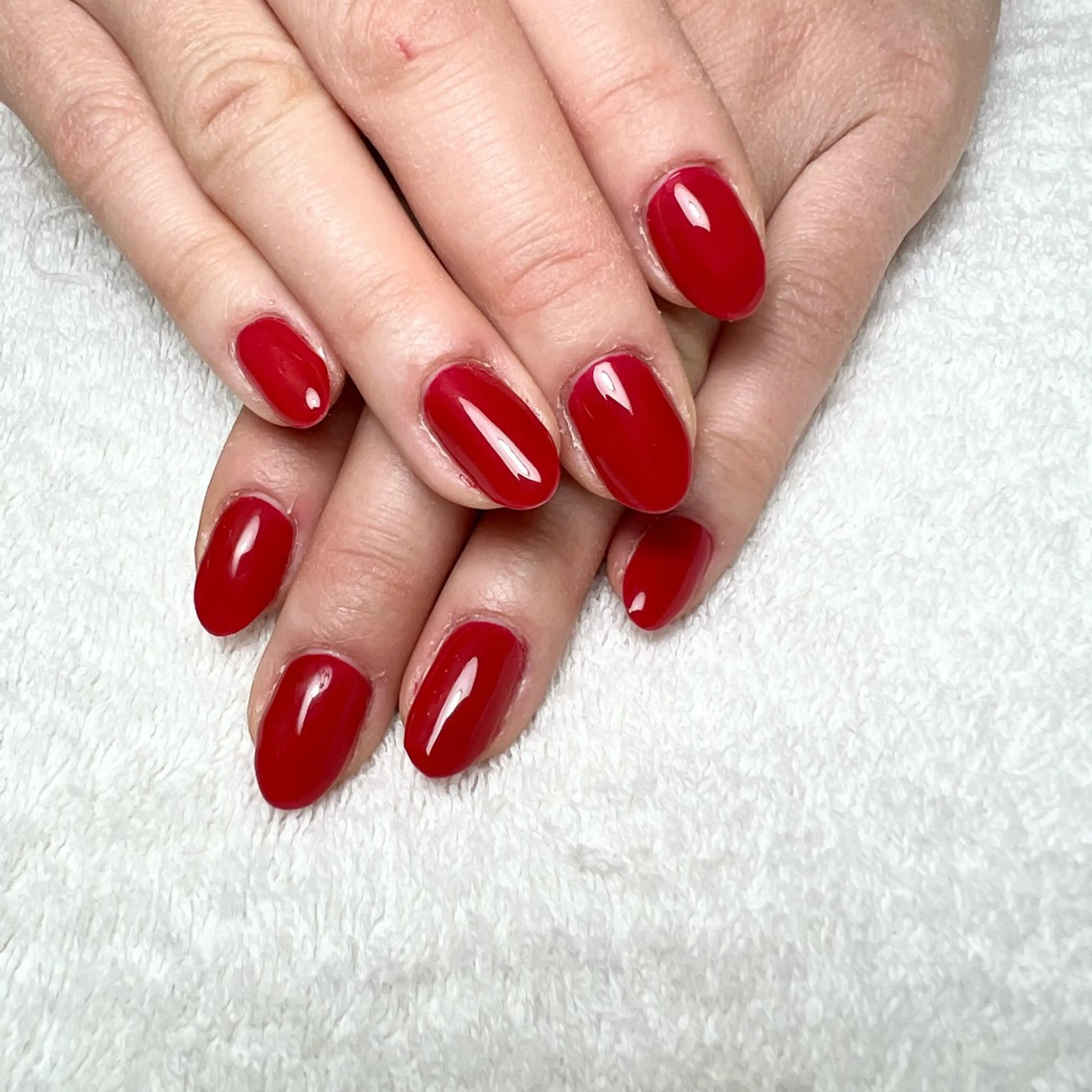 ネイル ワンカラーネイル シンプルネイル ハンドネイル COCO+所属・COCO +のエステ・リラクイメージ