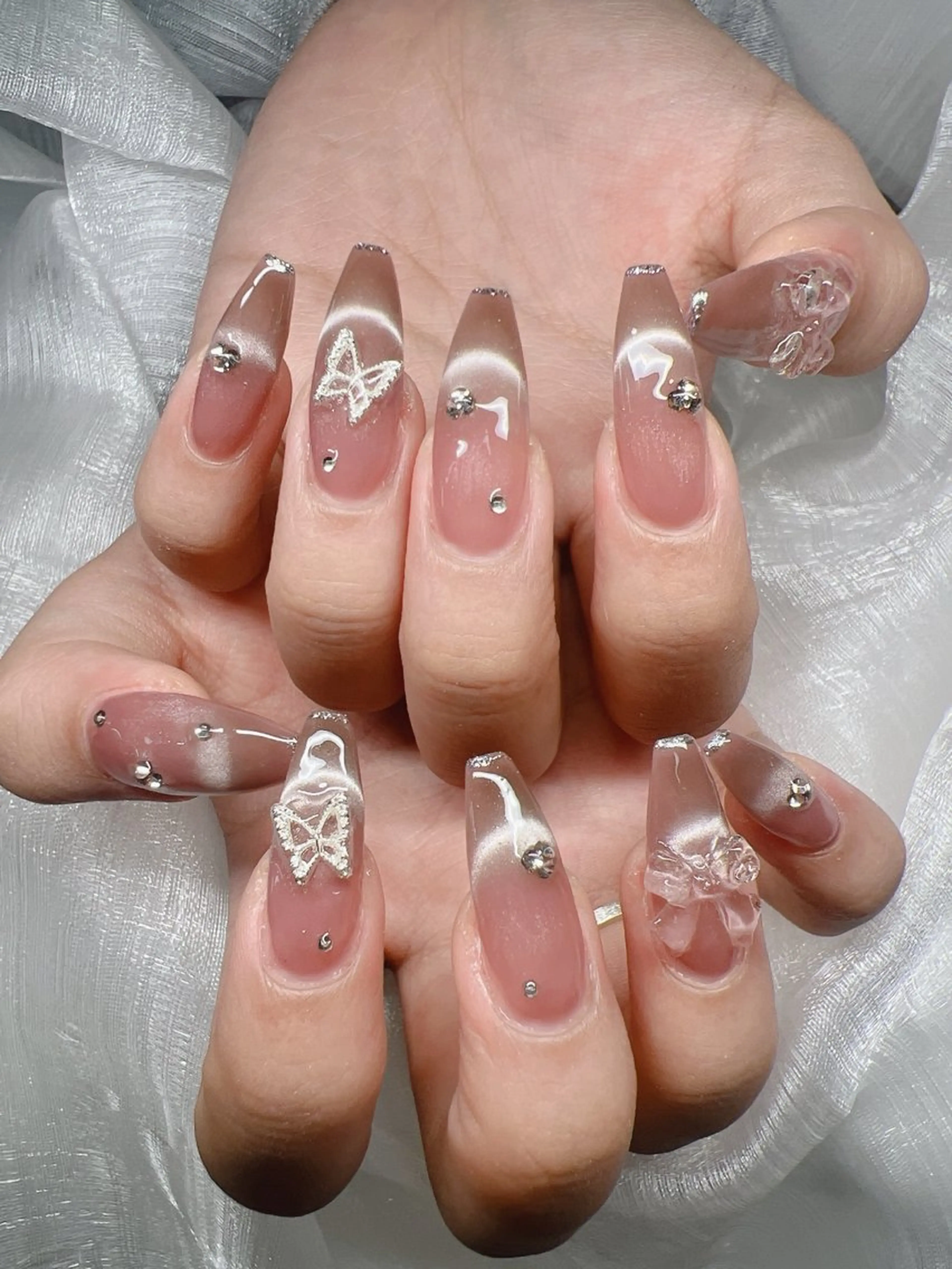 ネイル 長さ出し グラデーション 卒業式 キラキラネイル マグネットネイル ハンドネイル Lee Nails チップ長さだし専門店のネイルデザイン