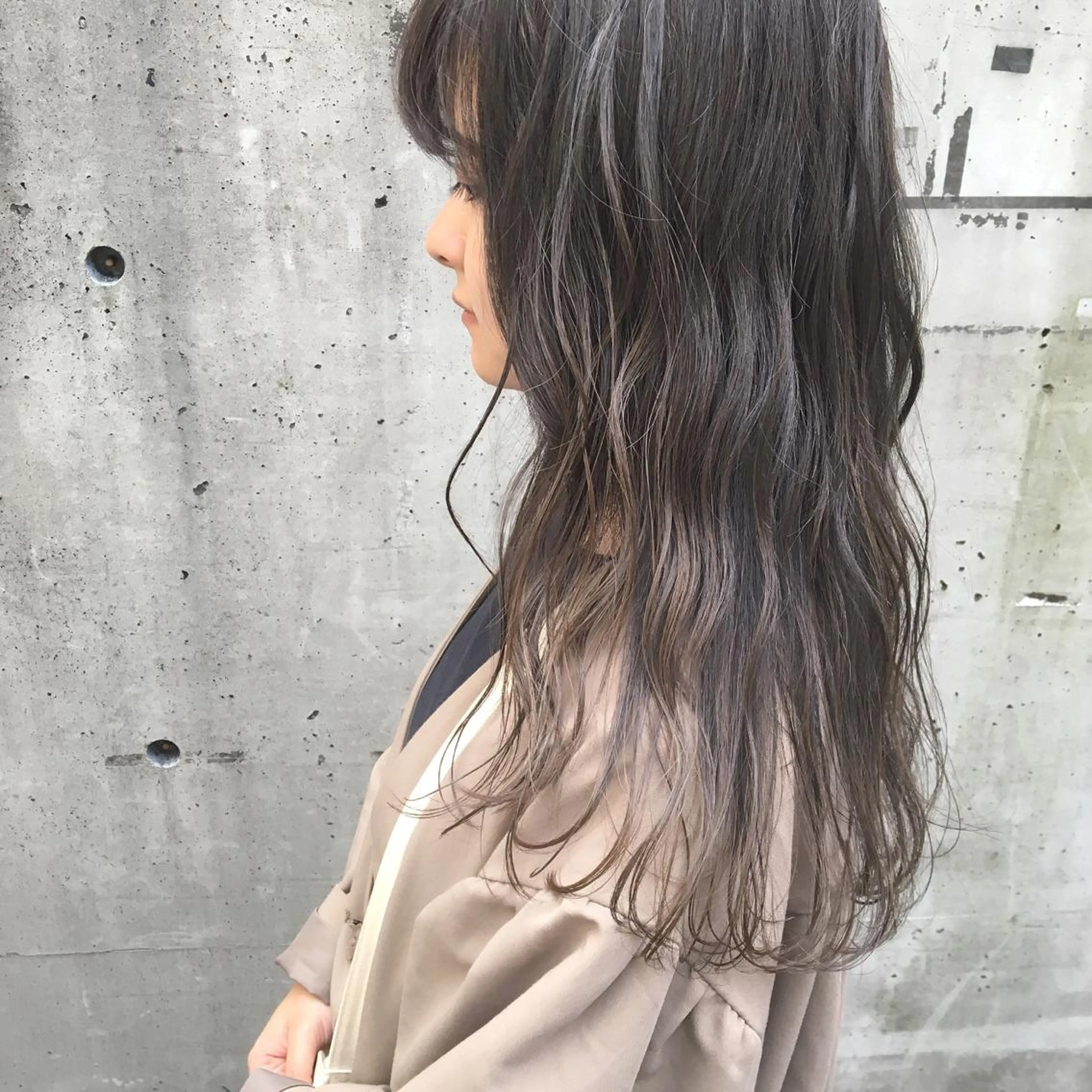 ロング カラー グレージュ emme MIHO♡のヘアスタイル