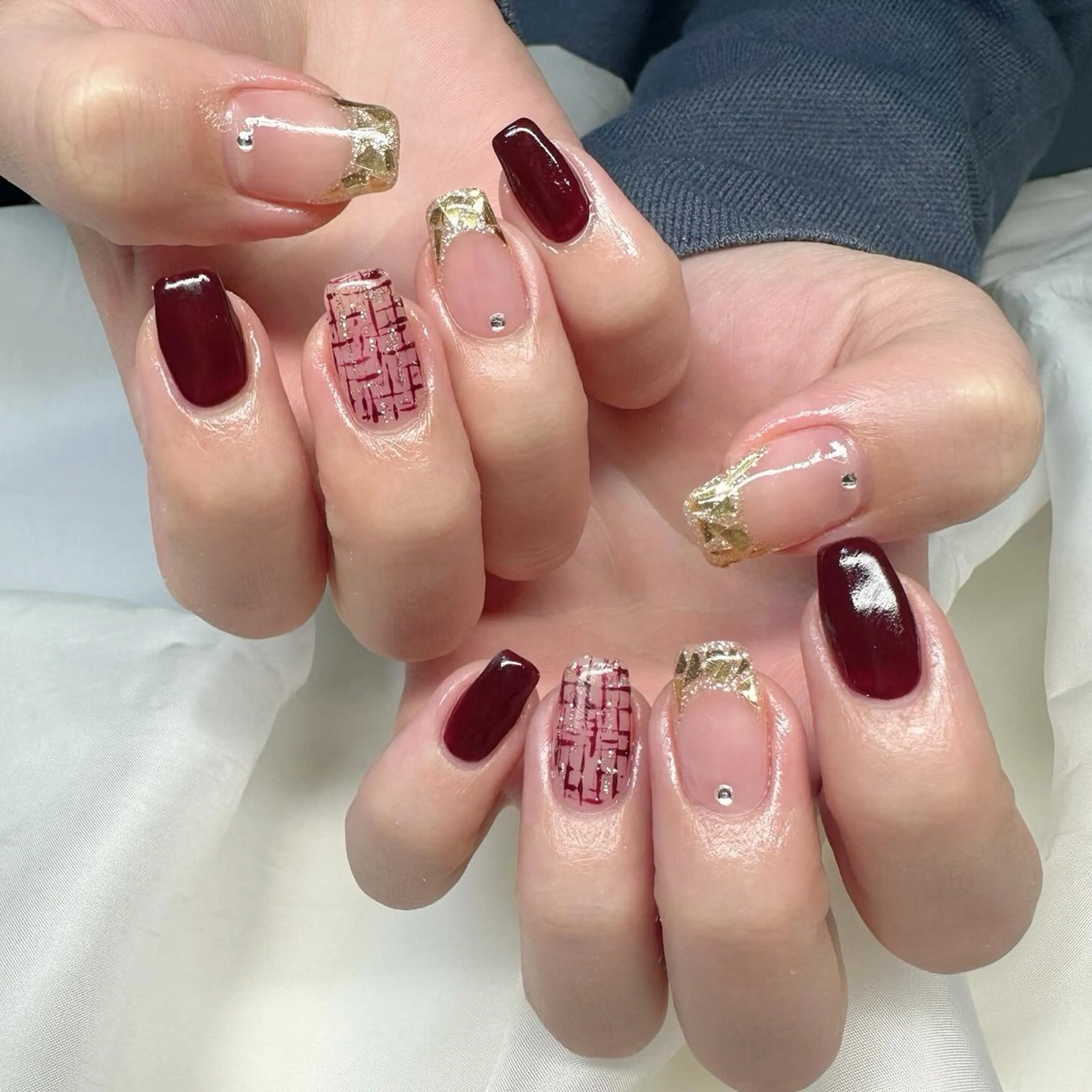 ネイル ボルドー フレンチネイル ガラスフレンチ 氷ネイル・うるうるネイル 韓国ネイル 🪞KAPE NAIL 🪞のネイルデザイン
