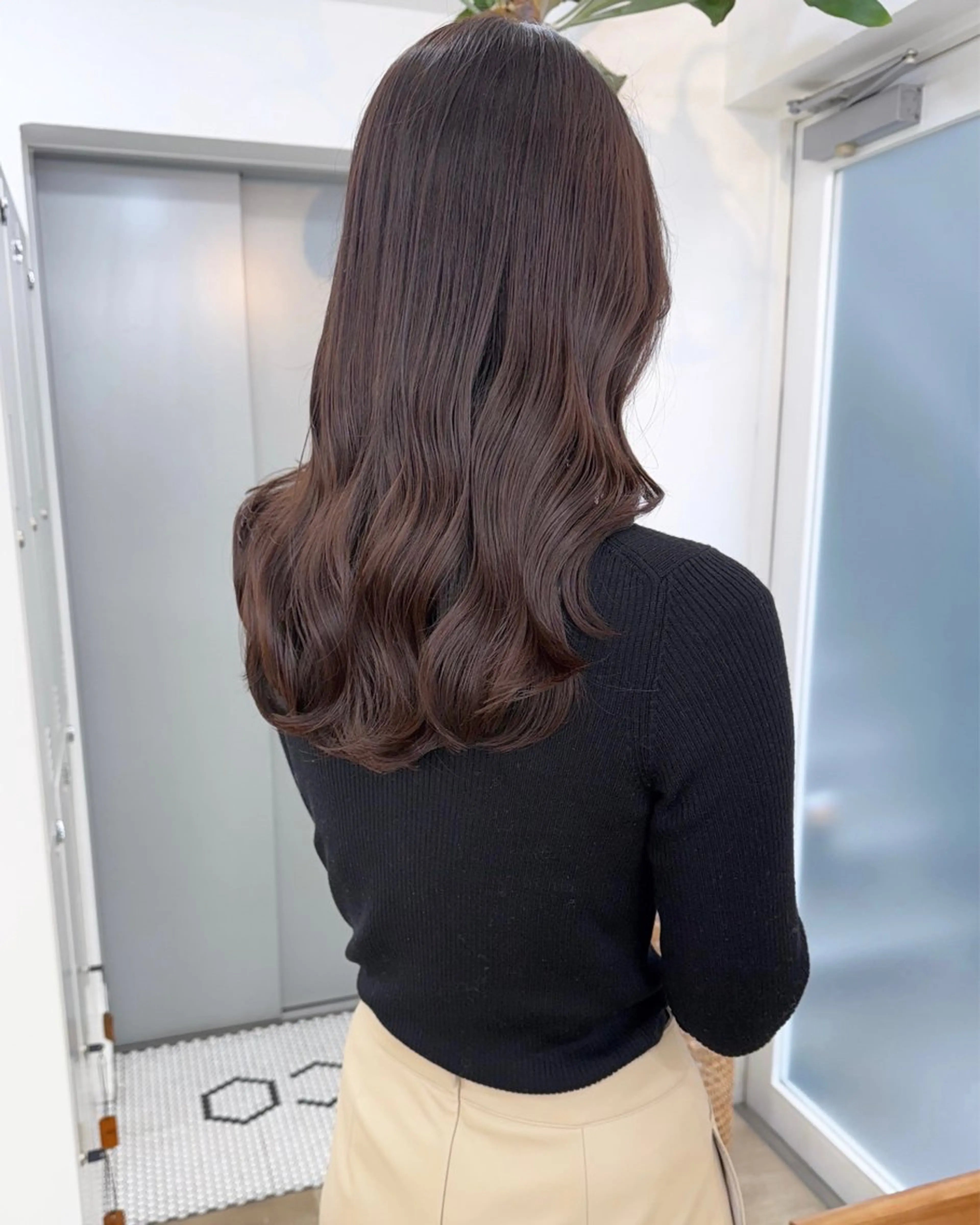 ロング カラー ブラウンカラー イルミナカラー カット ヘアカラー トリートメント あおやぎ ななのヘアスタイル