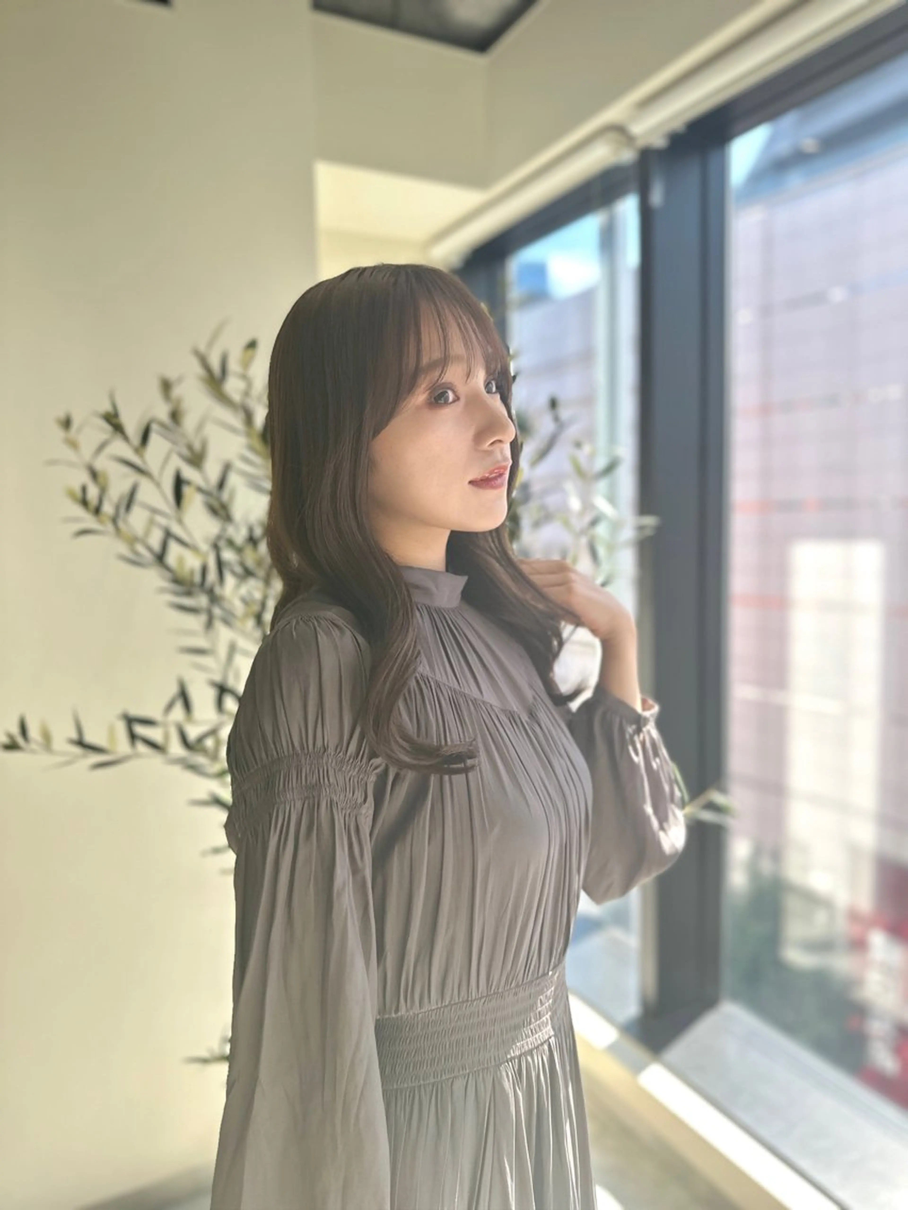 セミロング カラー アディクシーカラー バレイヤージュ ブリーチ デザインカラー ダブルカラー カット トリートメント レイヤーカット nude ヘア大和のヘアスタイル