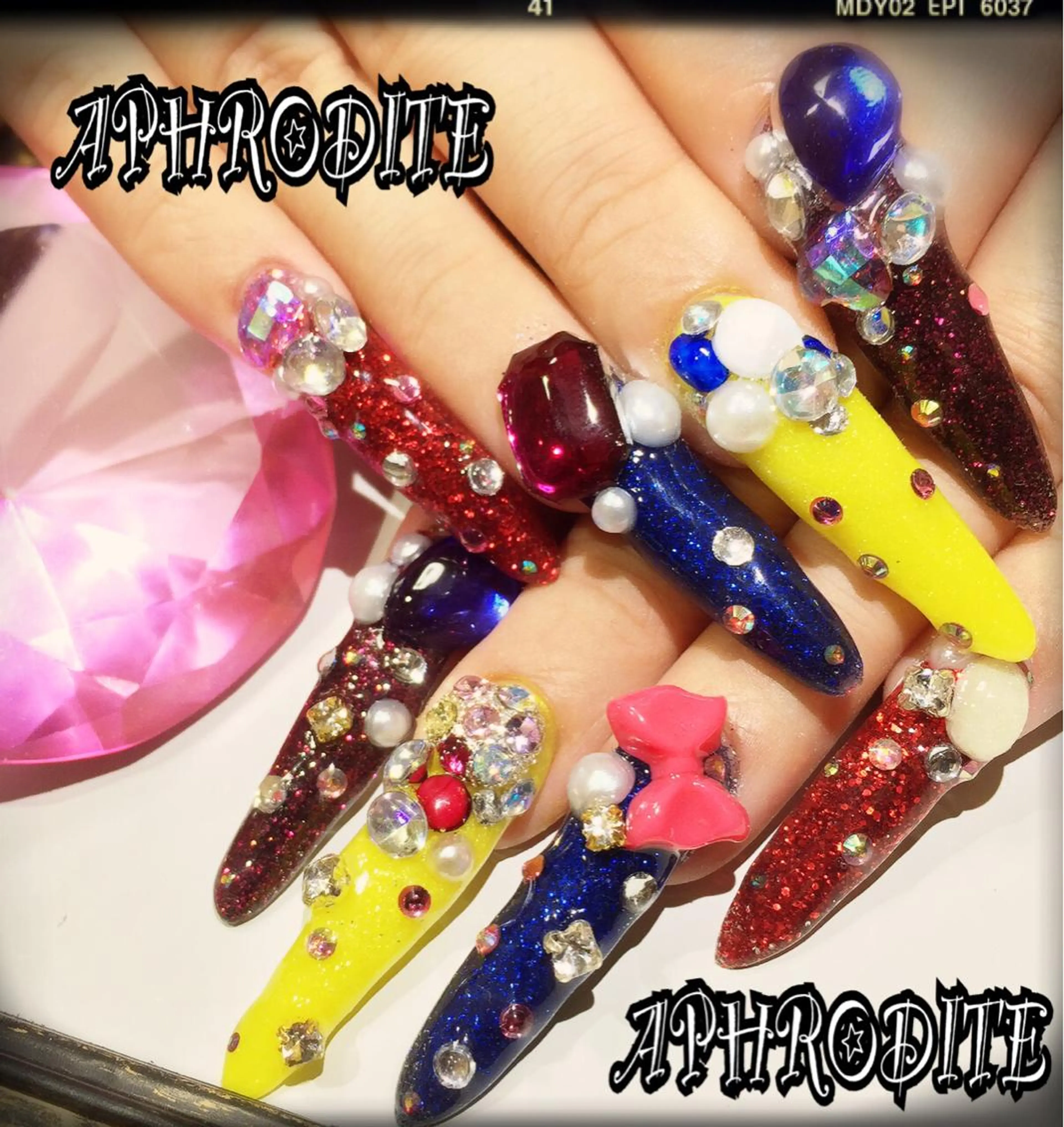 ネイル アートネイル スカルプネイル APHRODITE Nagisaのネイルデザイン