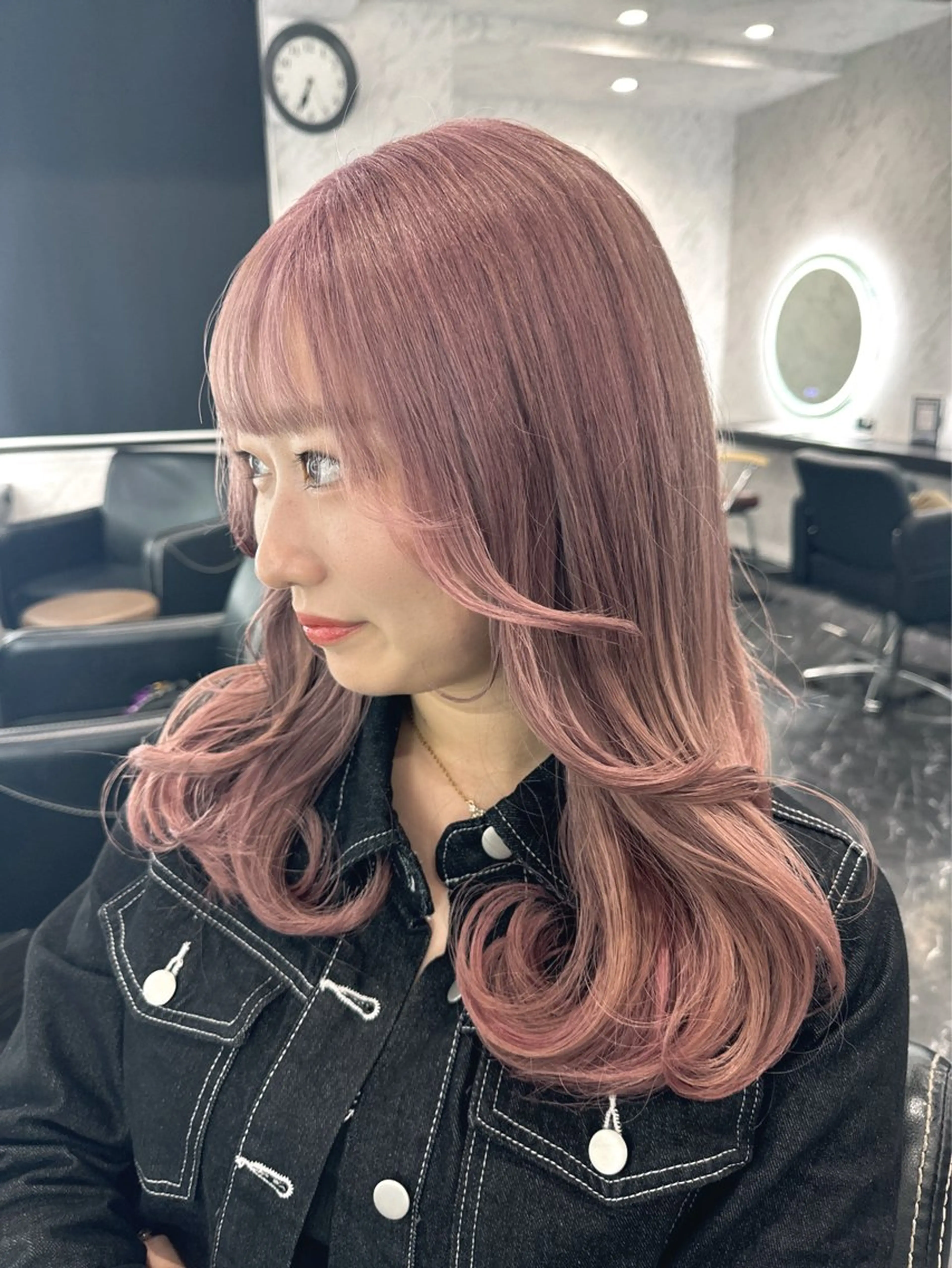 ミディアム ヘアカラー トリートメント 末永 もものヘアスタイル