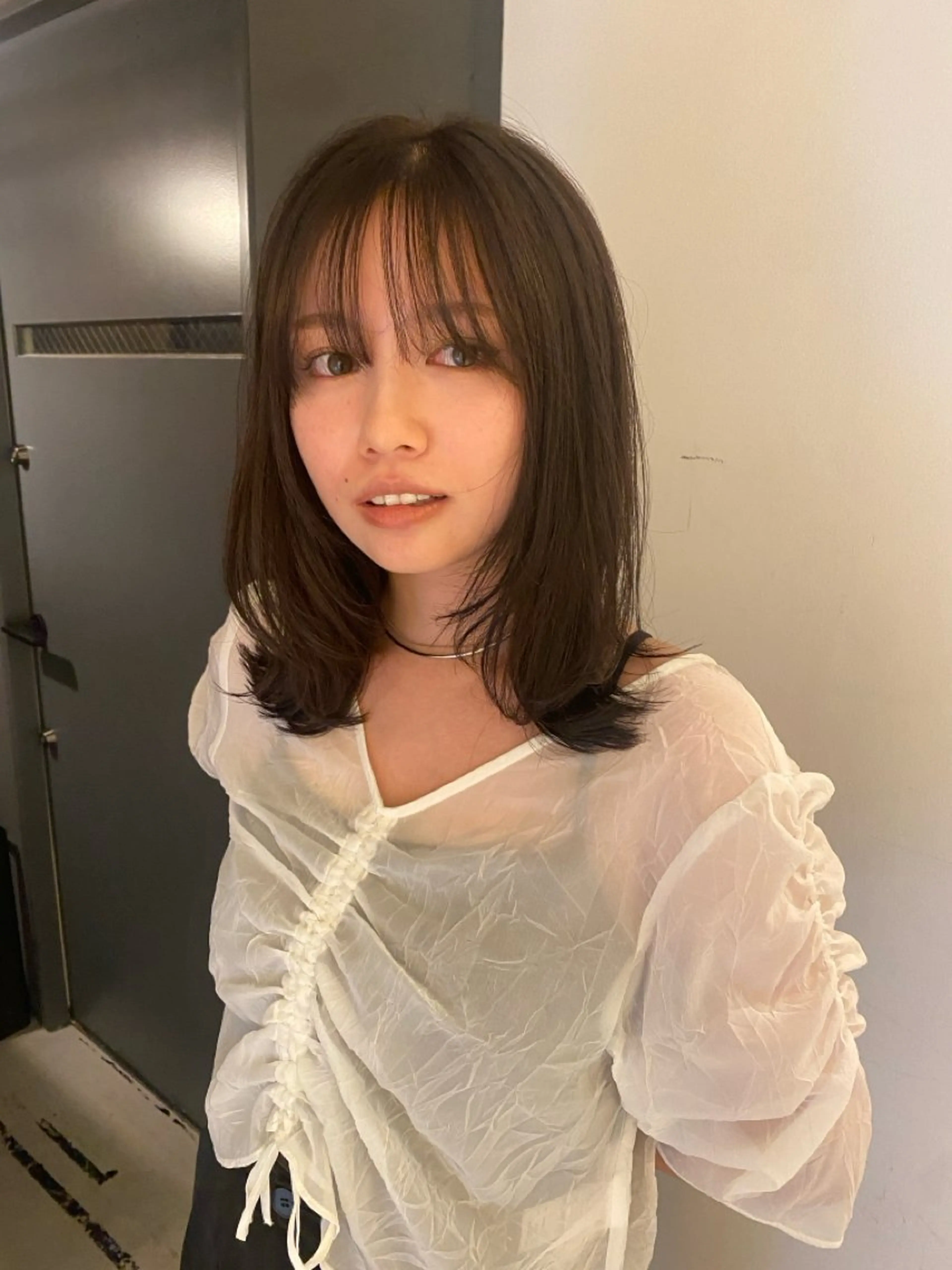 ミディアム カット みやけ ひなのヘアスタイル