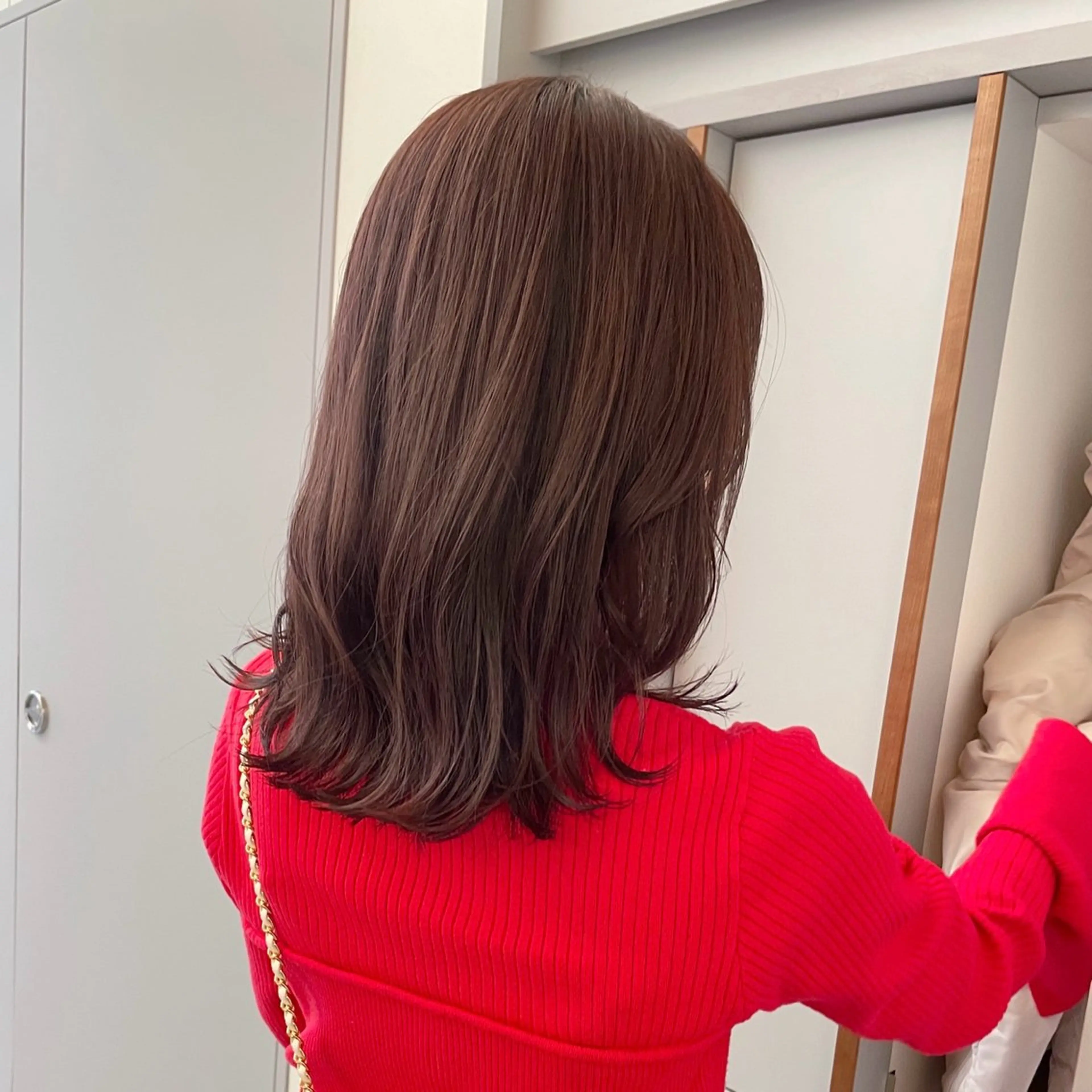 セミロング カラー ベージュカラー ブリーチ 透明感カラー ダブルカラー イルミナカラー ヘアカラー トリートメント ブリーチ/レイヤー 🌻Mutsumiのヘアスタイル