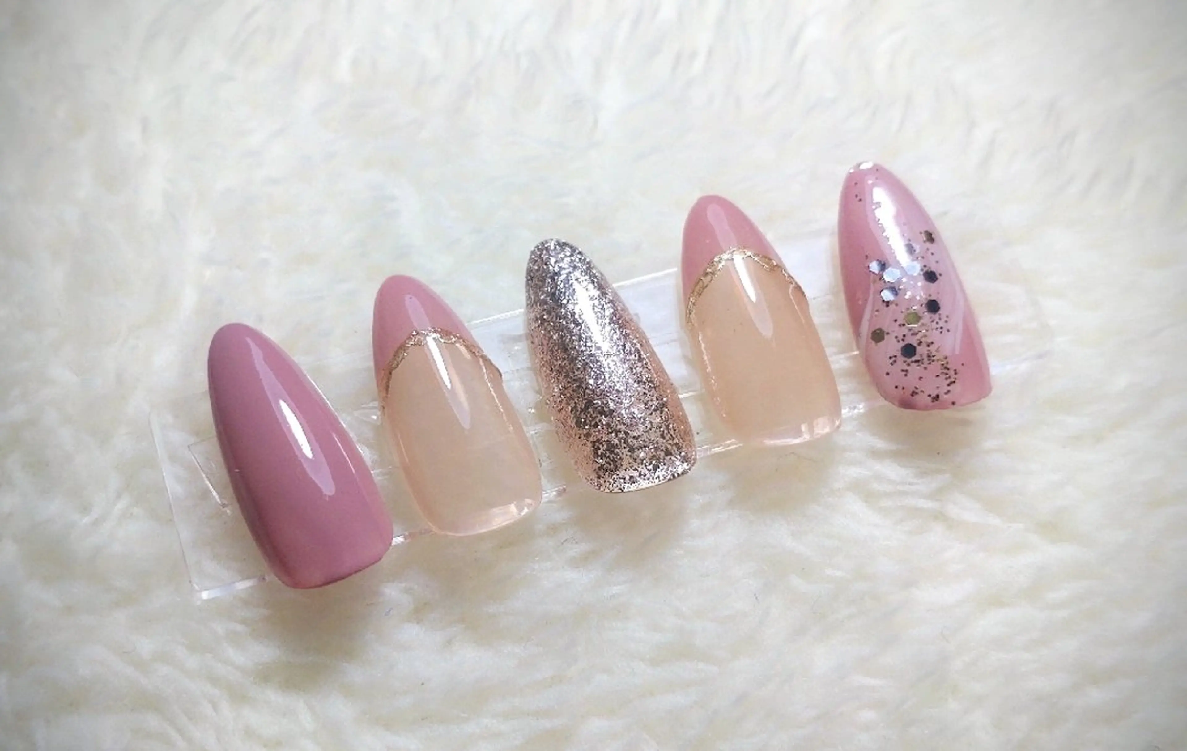 ネイル Nailsalon Latteのネイルデザイン