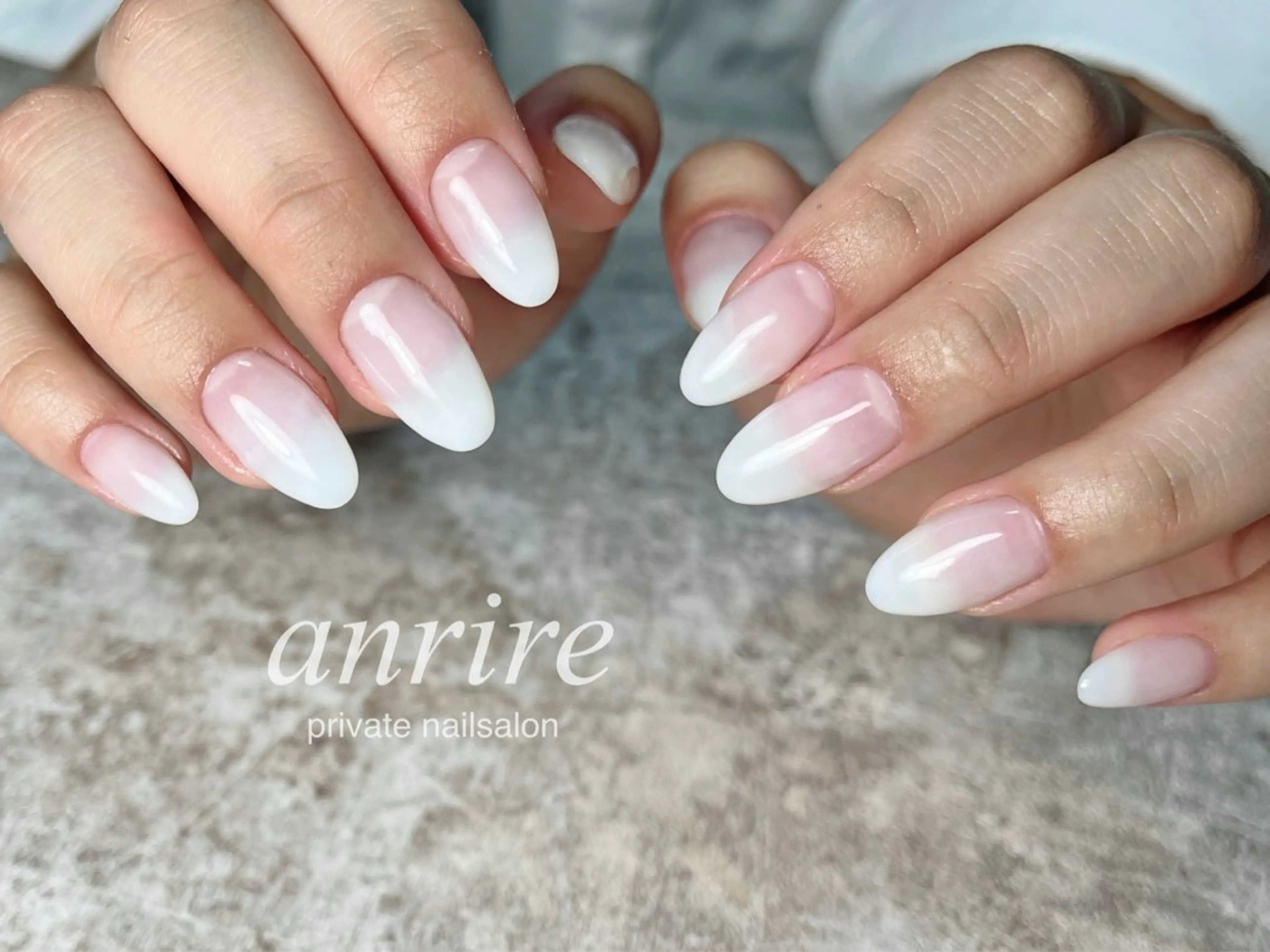 ネイル 長さ出し グラデーション シンプルネイル ホワイト nail salon anrire〜アンリール〜所属・nailsalon anrireのネイルデザイン