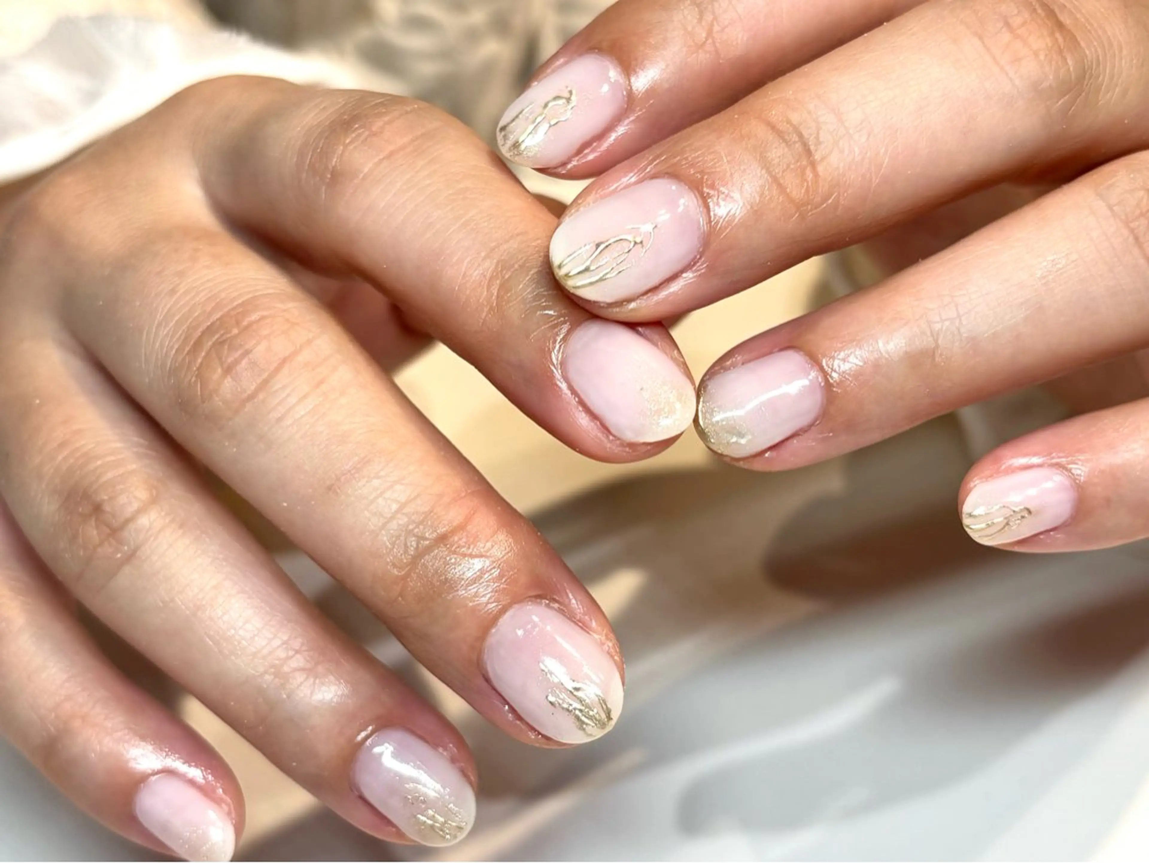 ネイル フットネイル フレンチネイル ジェルネイル グラデーション マグネットネイル ハンドネイル ヘアー.ネイル二刀流 misa🫧のヘアスタイル