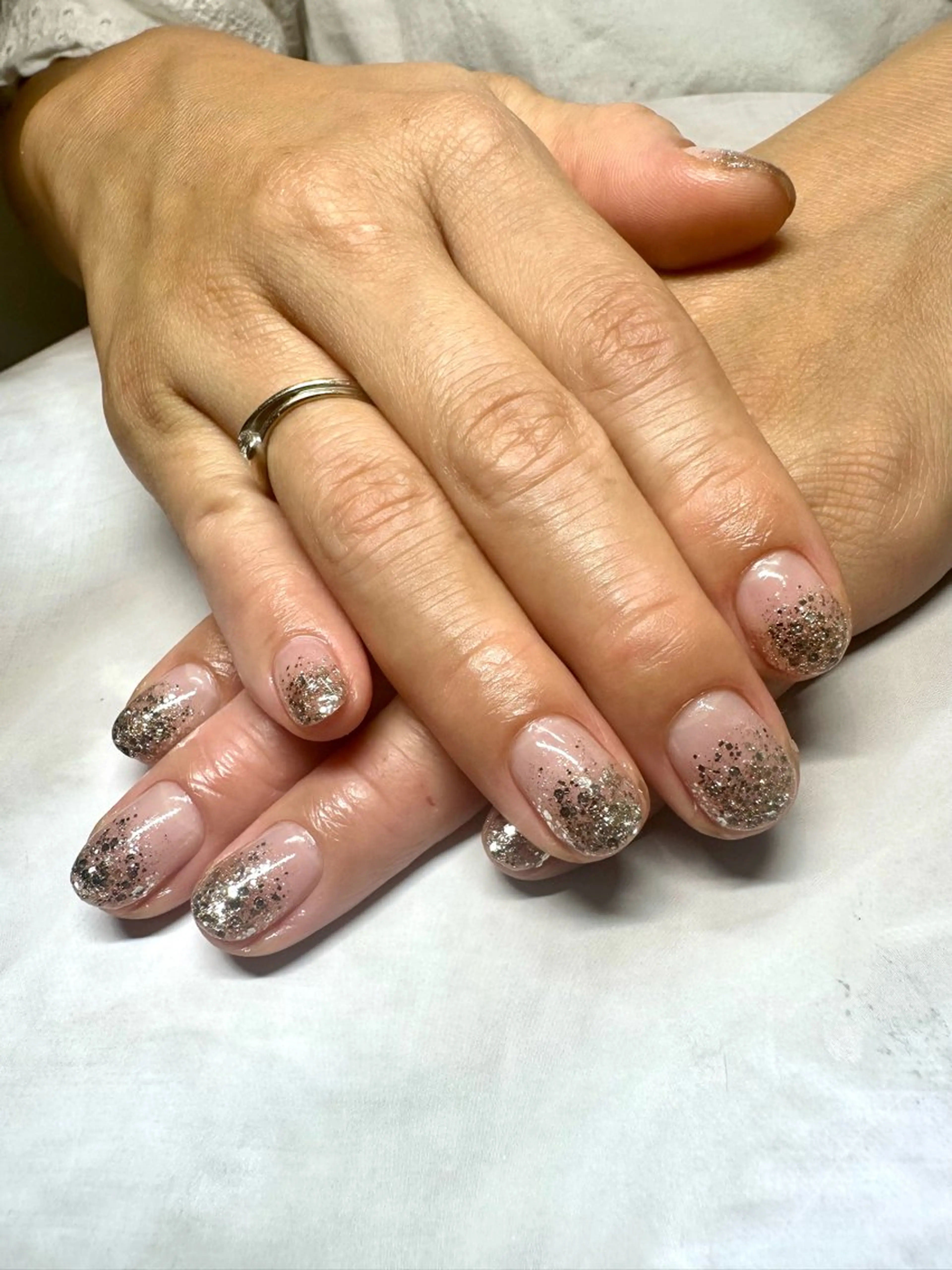 ネイル ラメ(グリッター) ラメグラデーション Tanemoto所属・Ueda Rieのネイルデザイン