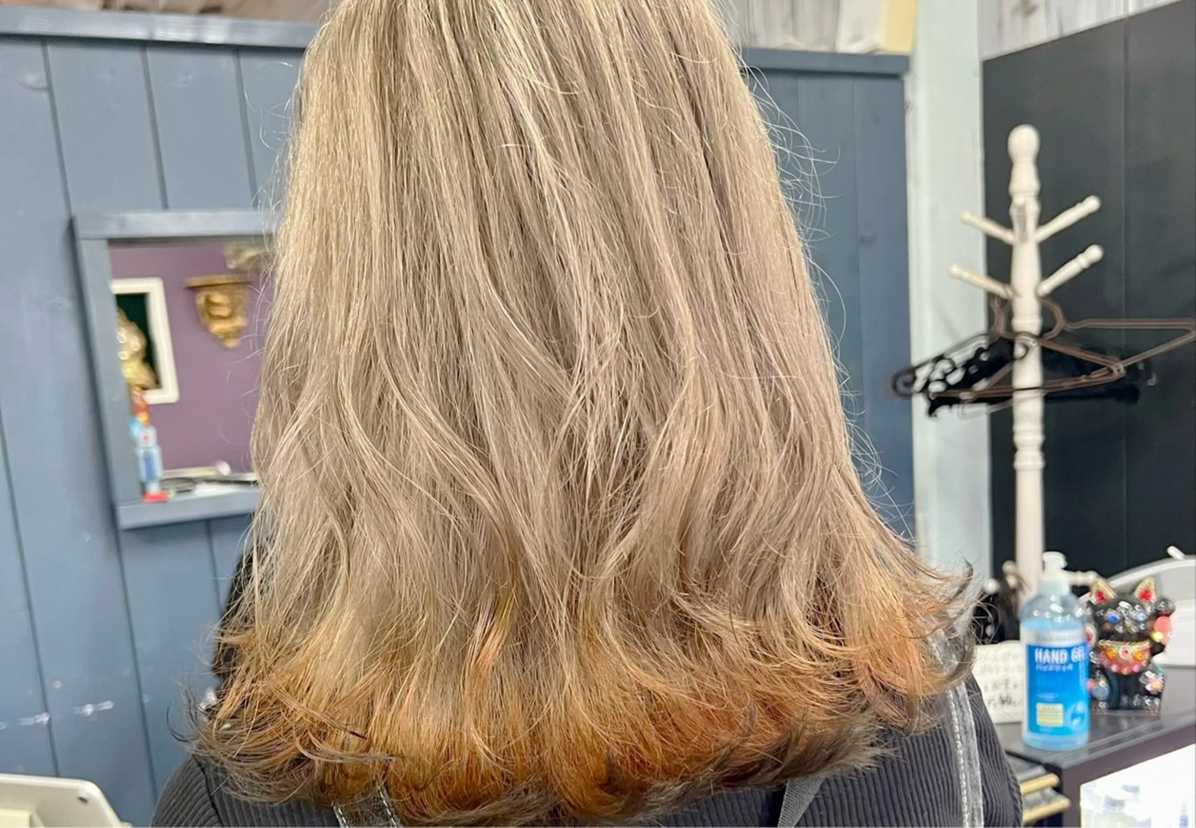 セミロング ヘアカラー La  Beaute所属・福山 明日哉のヘアスタイル