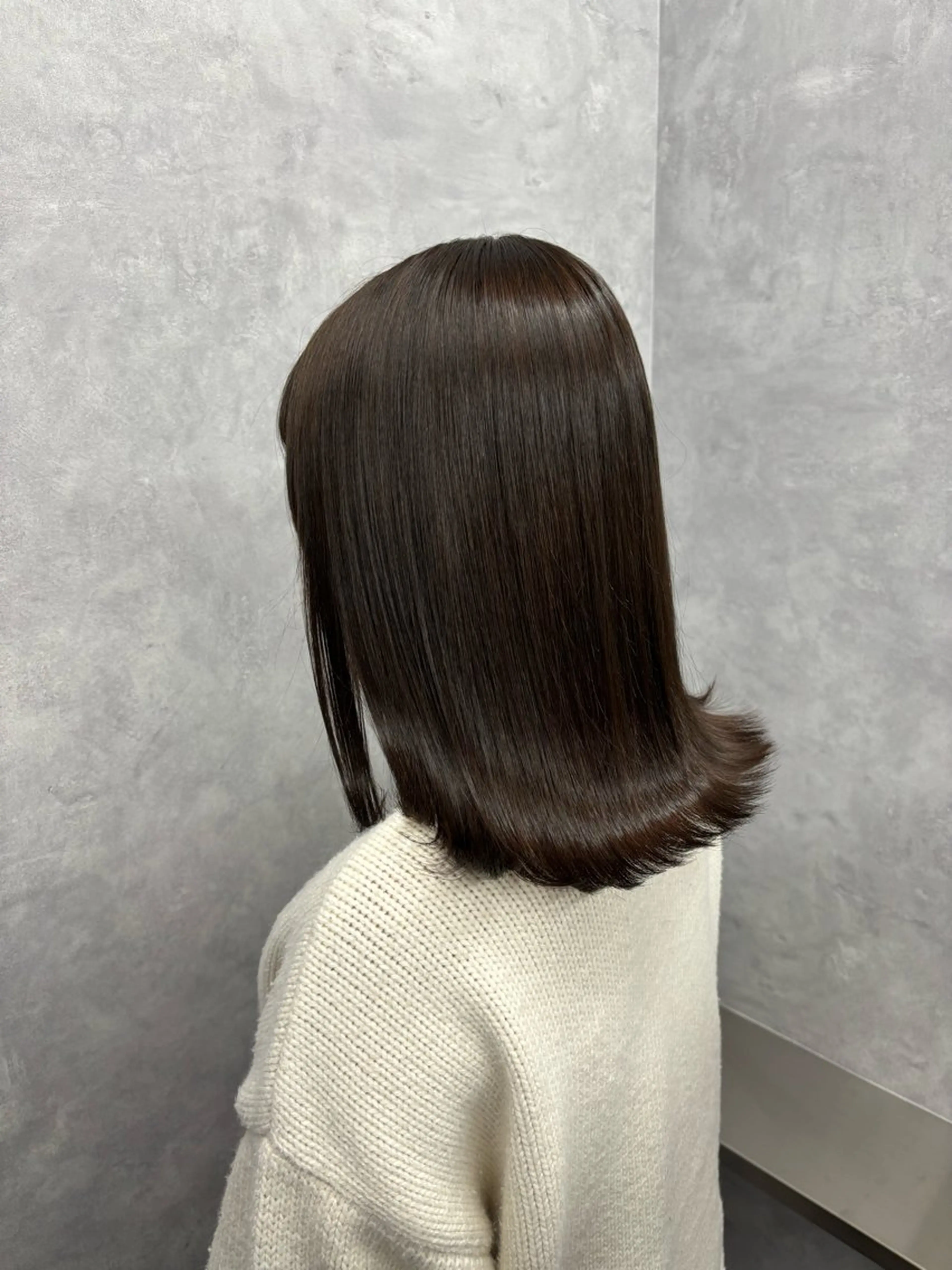 ミディアム カット ヘアカラー トリートメント NUMBER 天王寺YUYAのヘアスタイル