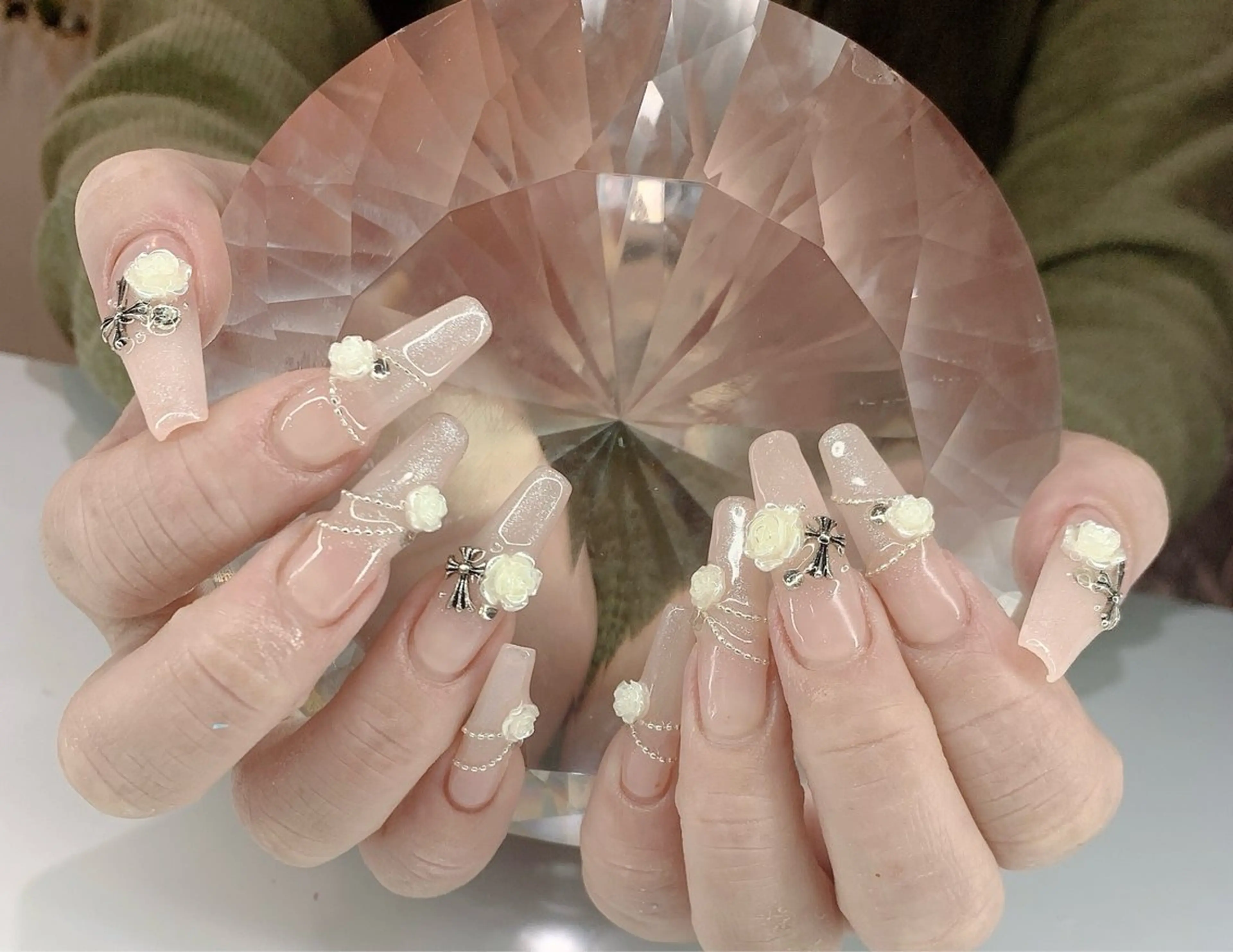 ネイル ハンドネイル LoaChaton kaeのネイルデザイン