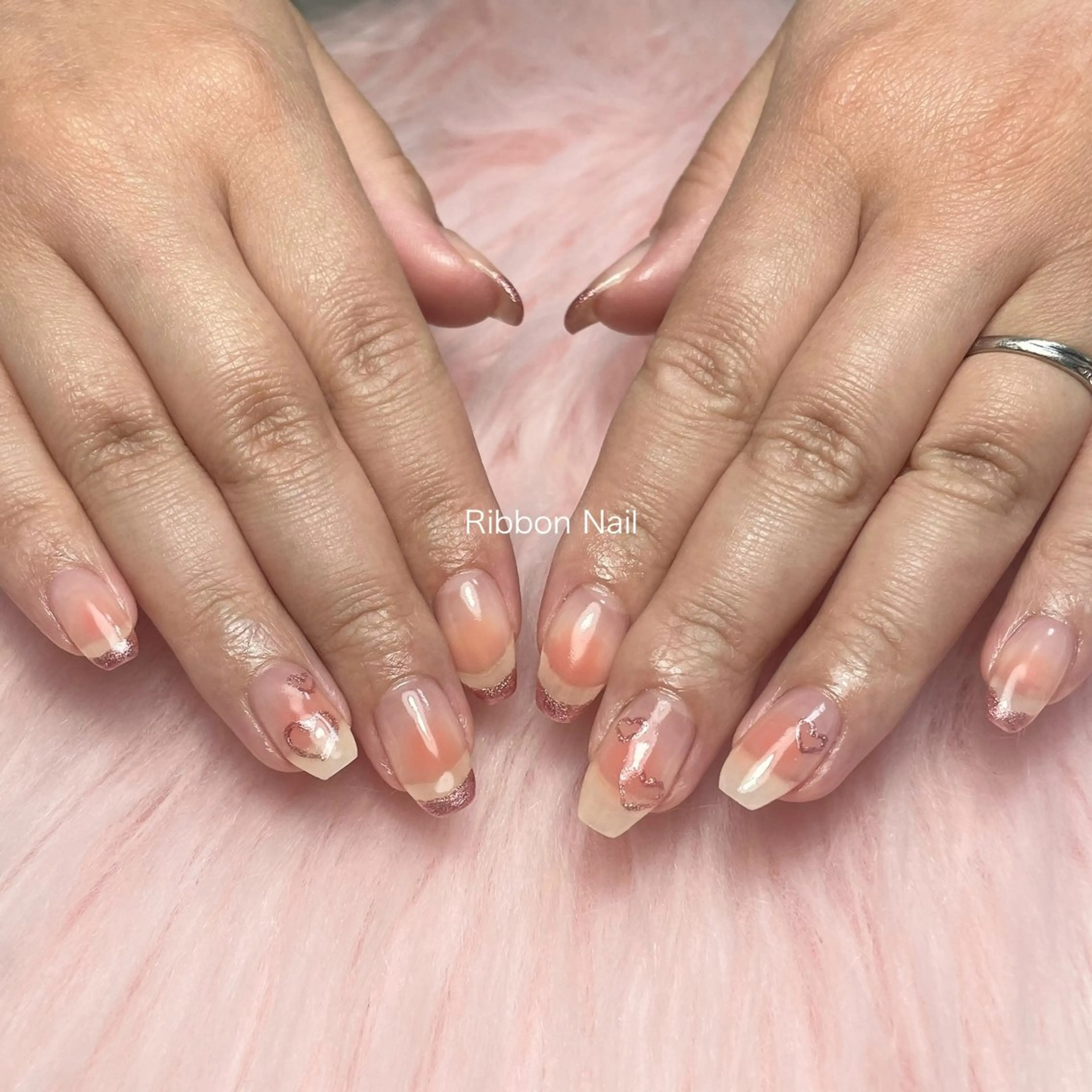 ネイル チークネイル ミラーネイル ハンドネイル Ribbon nailのネイルデザイン