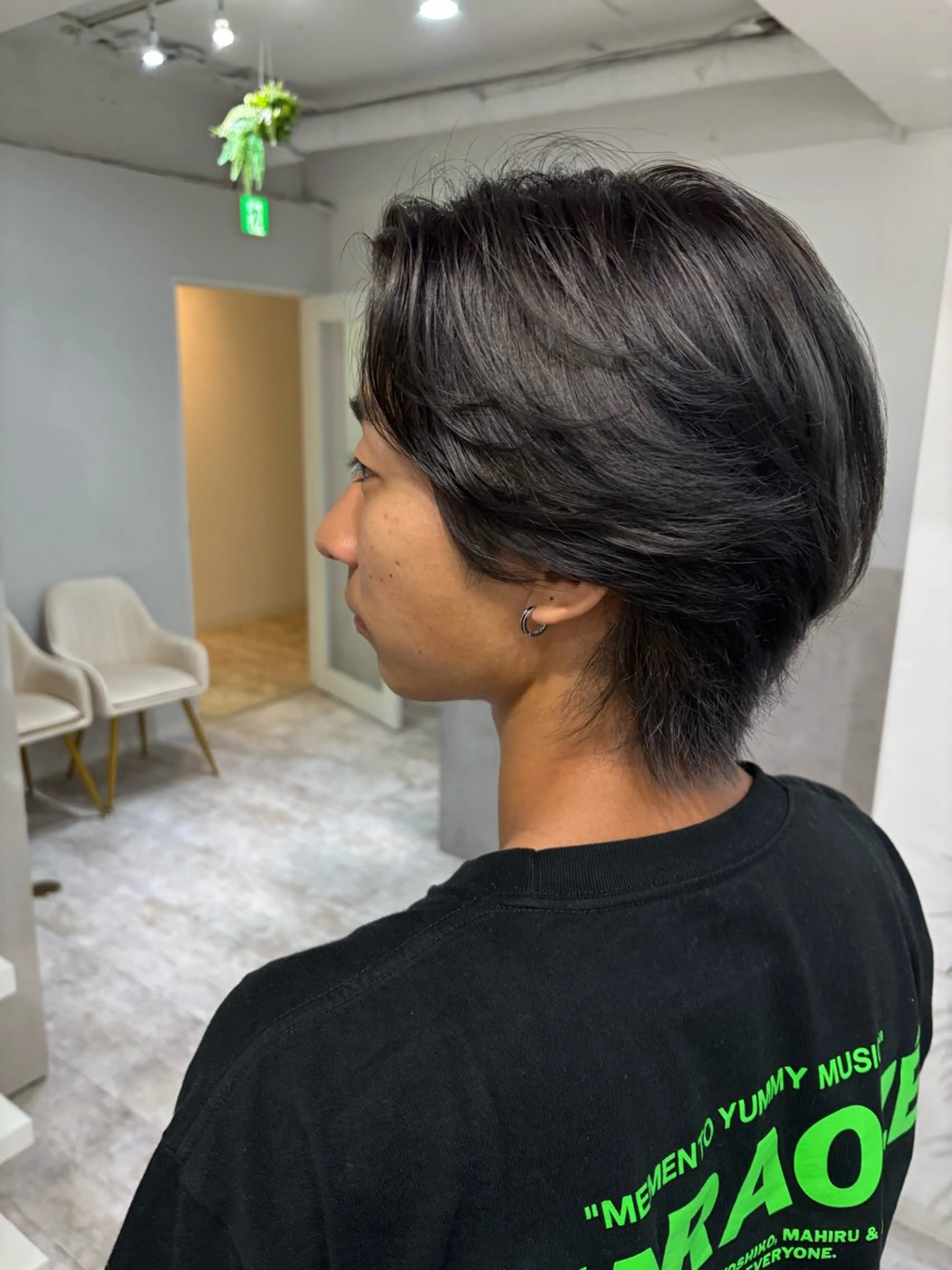 カラー メンズ グレージュ ate.心斎橋 まゆのヘアスタイル