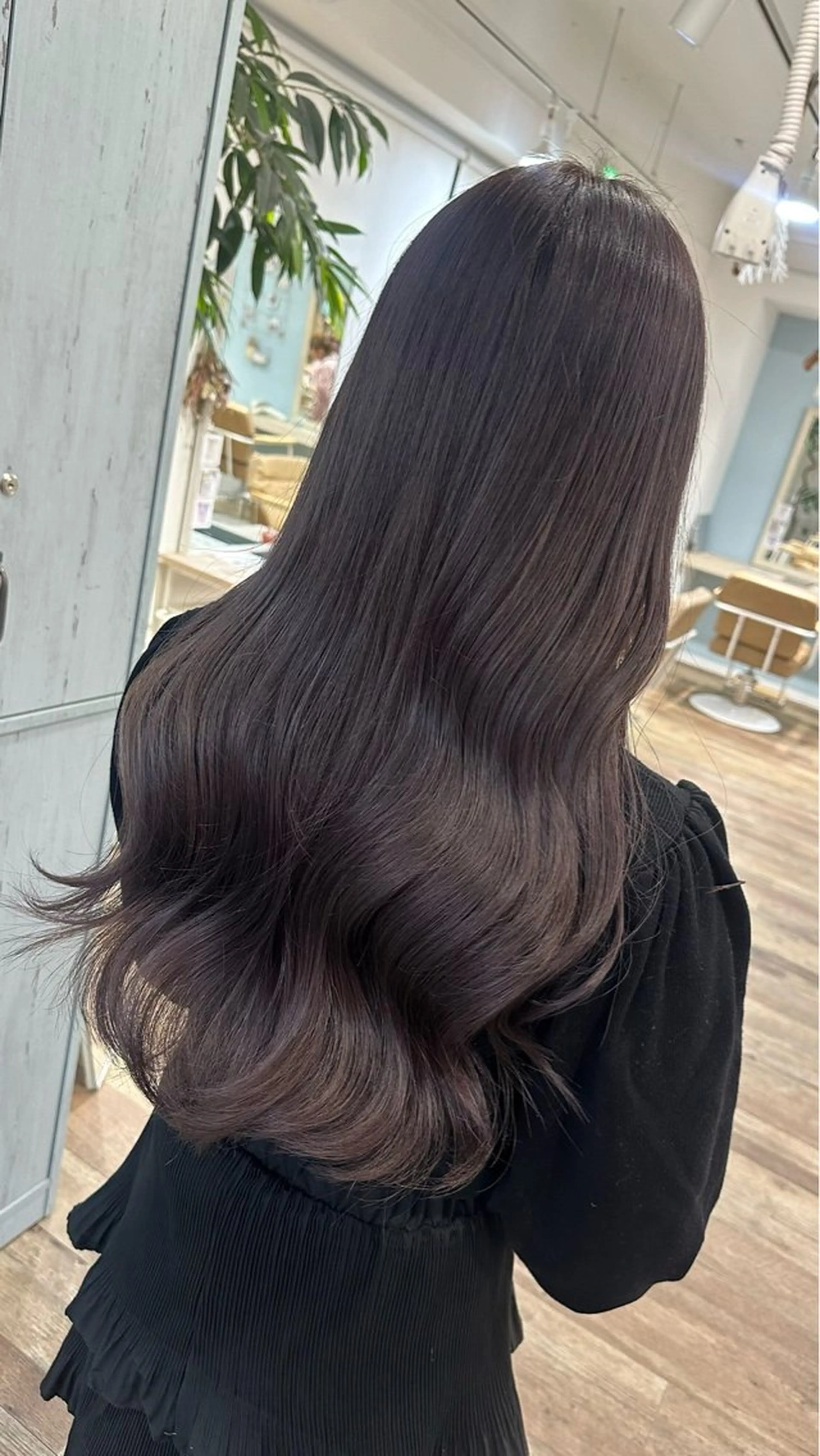 ロング suzuka/透明感 カラー 美髪縮毛矯正のヘアスタイル