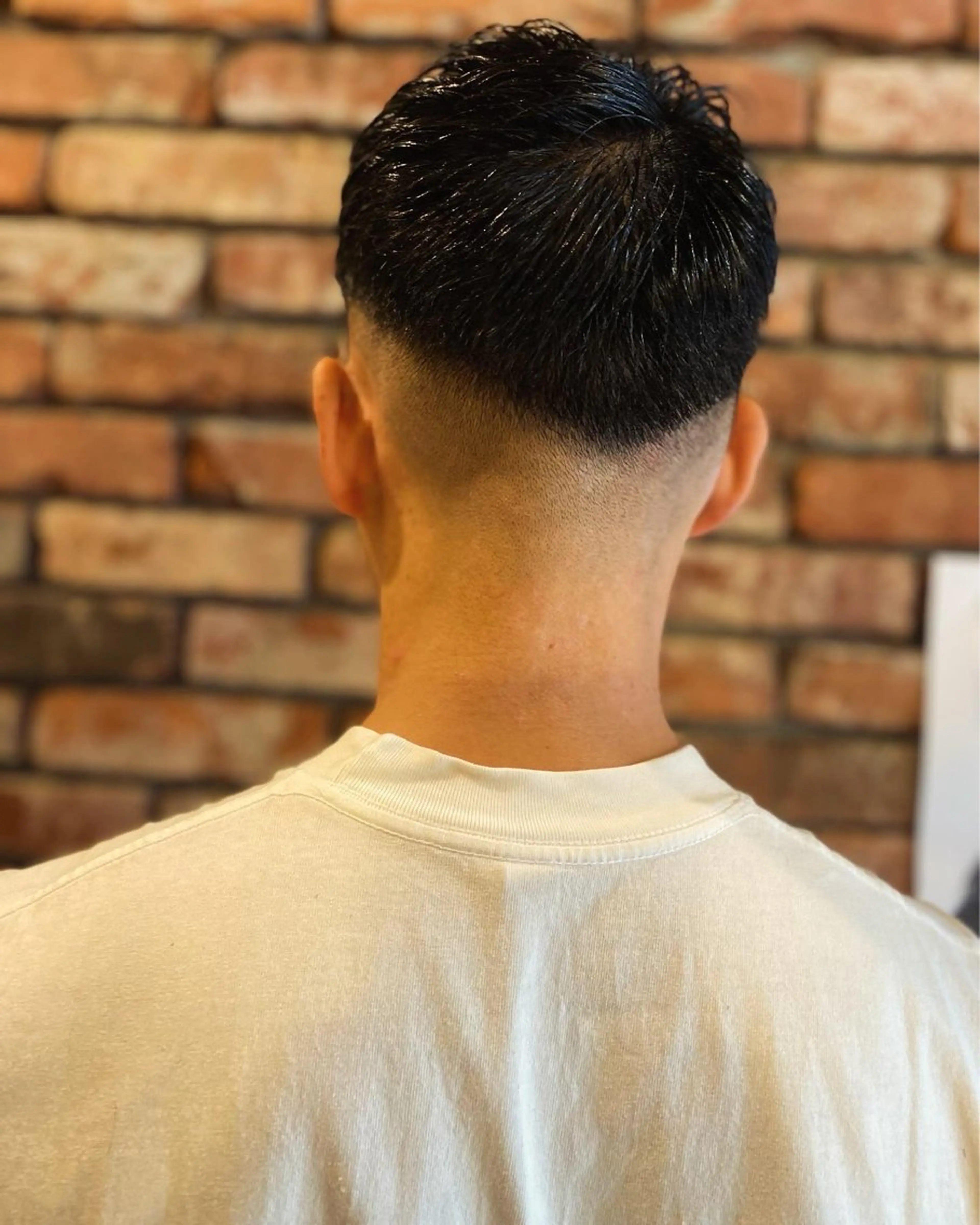 メンズ フェードカット スウィーティーヘアー所属・高塩翔大 髪質改善のヘアスタイル