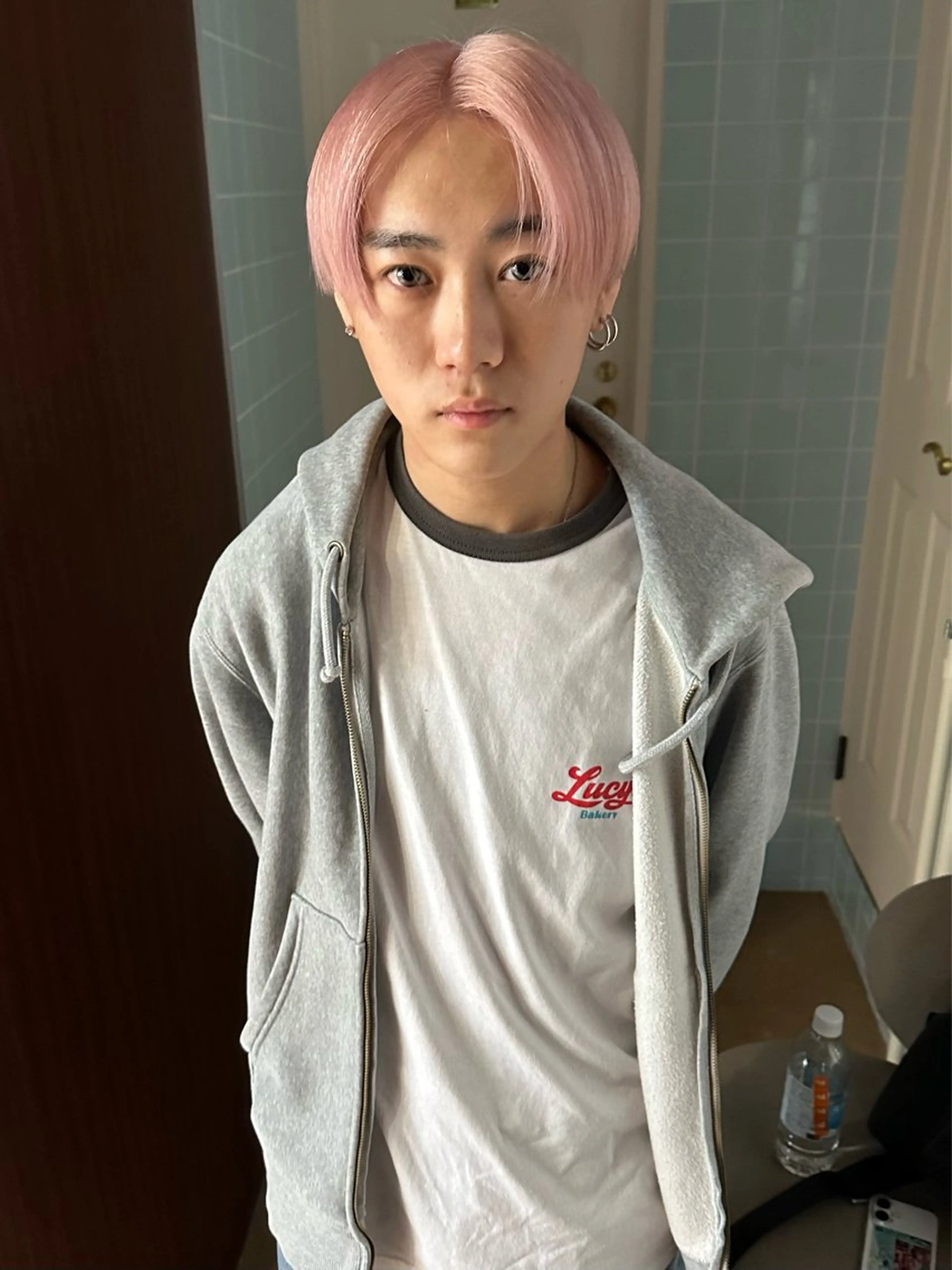 ショート カラー ブリーチ ハイトーンカラー ピンクカラー ホワイトピンク ヘアカラー トリートメント ウルフ/レイヤー/ 渋谷🔮Yudaiのヘアスタイル