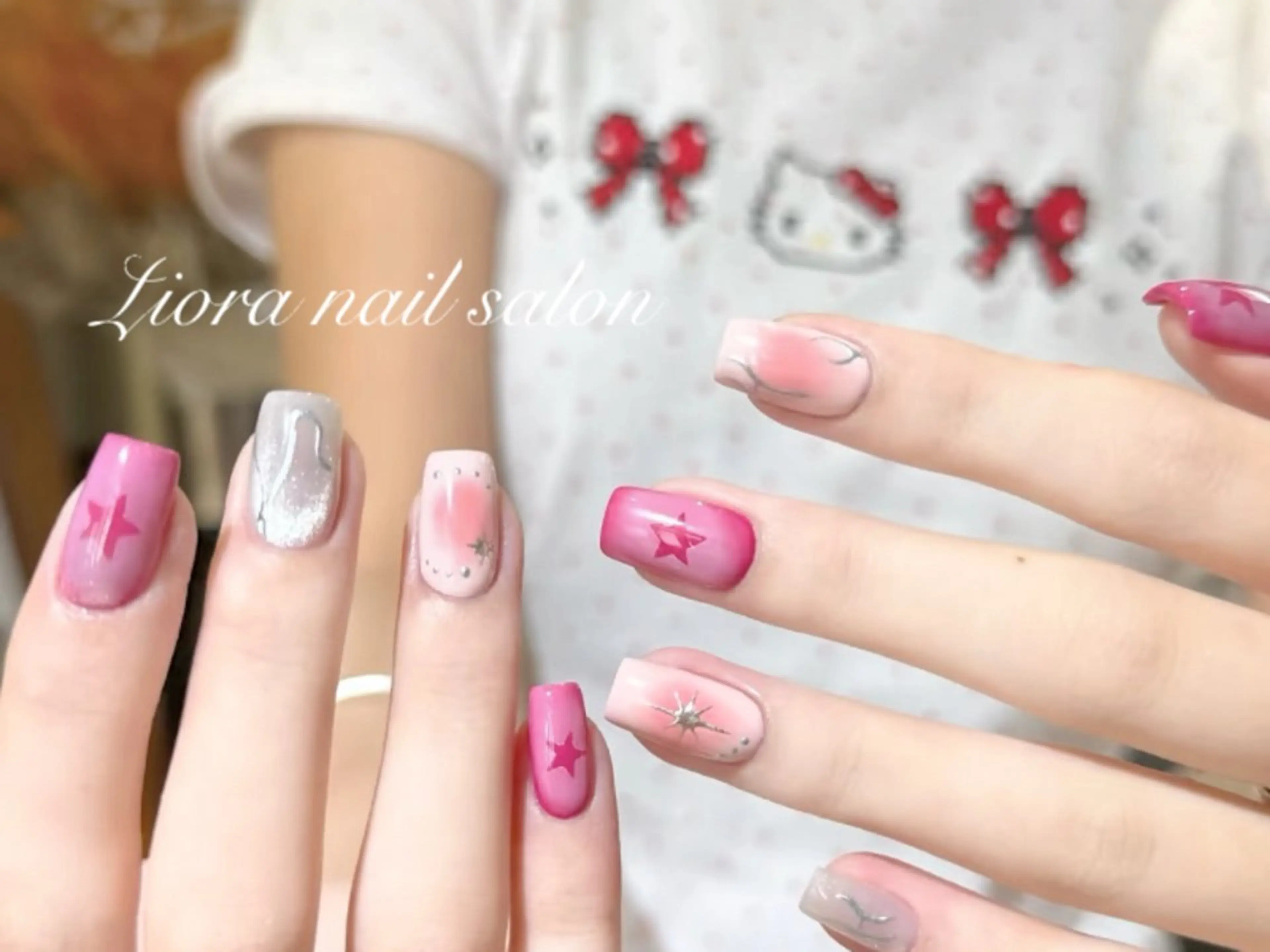 ネイル フレンチネイル ジェルネイル ガーリー グラデーション キラキラネイル ハンドネイル Liora ネイルサロン所属・Liora nail salonのネイルデザイン