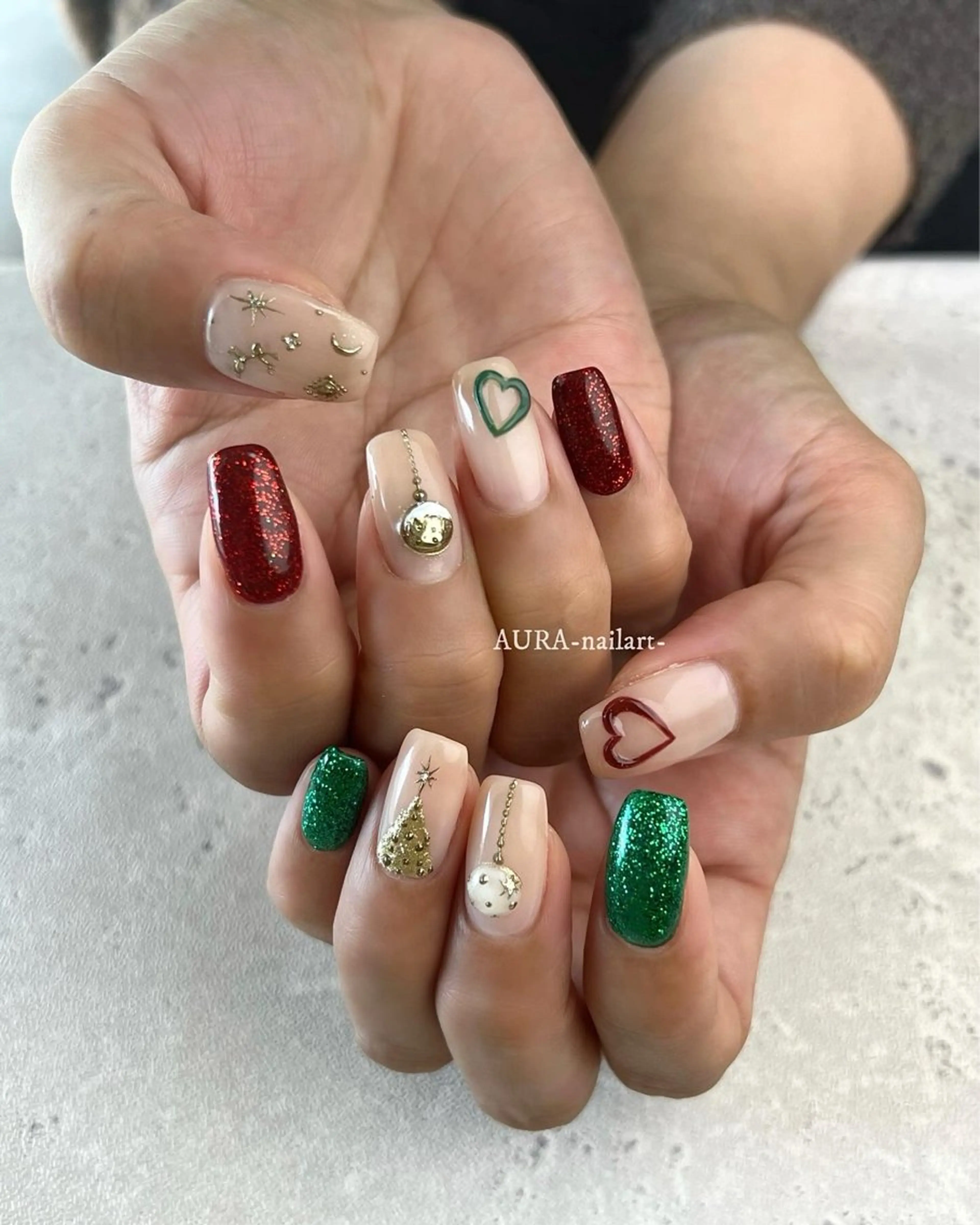 ネイル ハンドネイル フットネイル AURA nailartのネイルデザイン