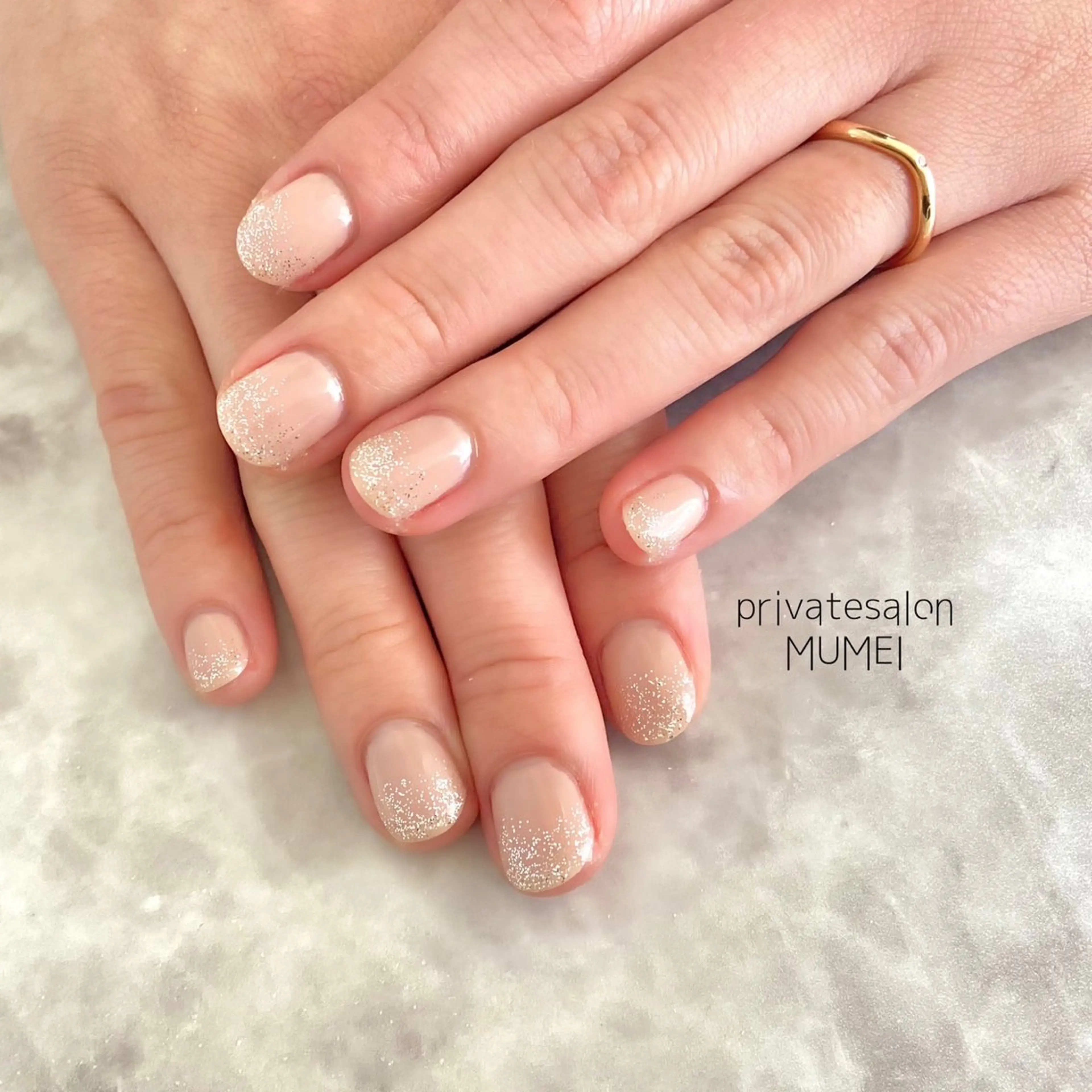 ネイル ラメ(グリッター) ワンカラーネイル シンプルネイル ブライダルネイル private salon MUMEI所属・🫧 KAORIのネイルデザイン