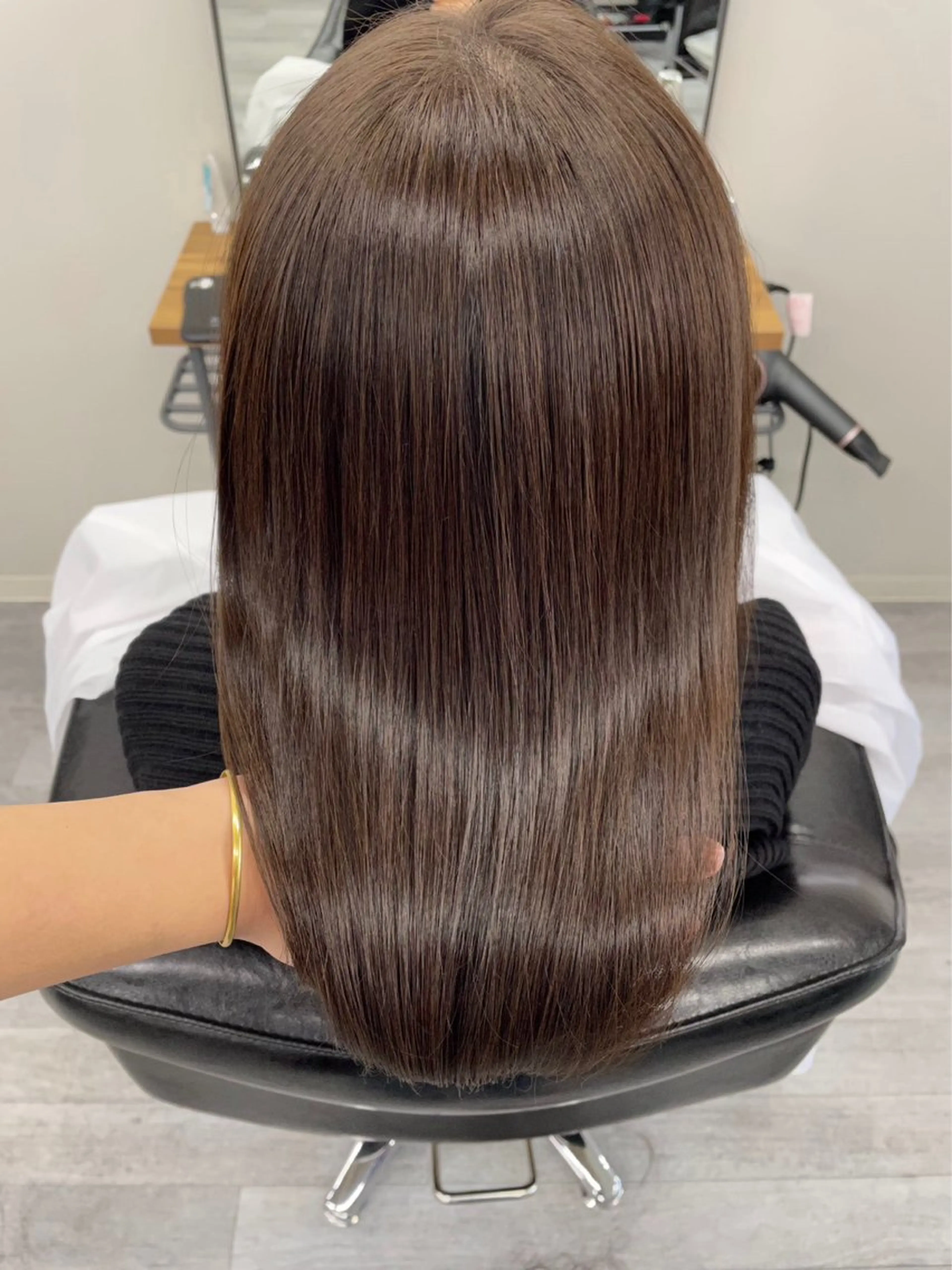 ロング カラー LUPOTE所属・✨髪質改善美髪×🩵 艶透明感カラータイガのヘアスタイル