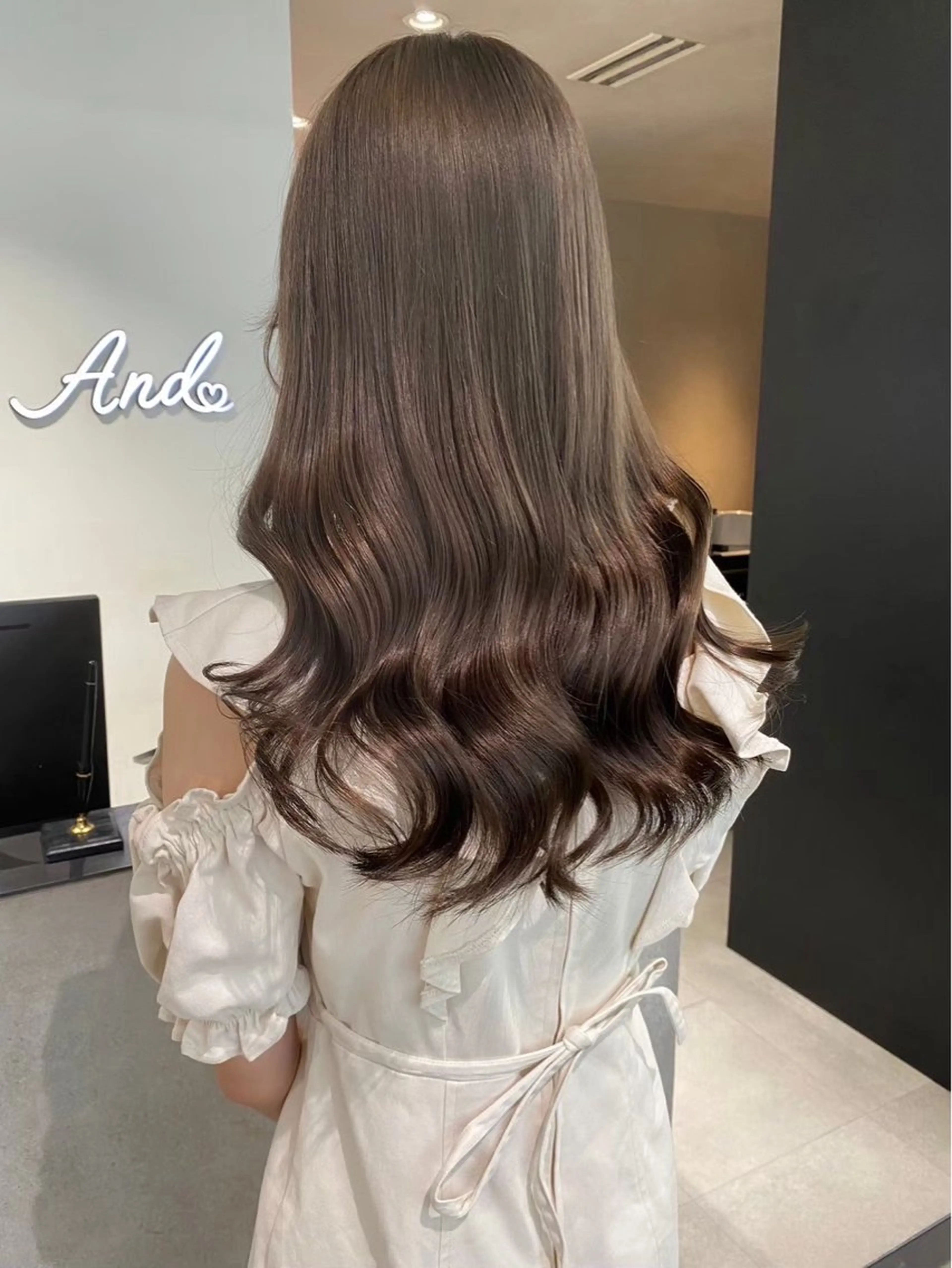 カラー 🖤offwhite KANA⛓のヘアスタイル
