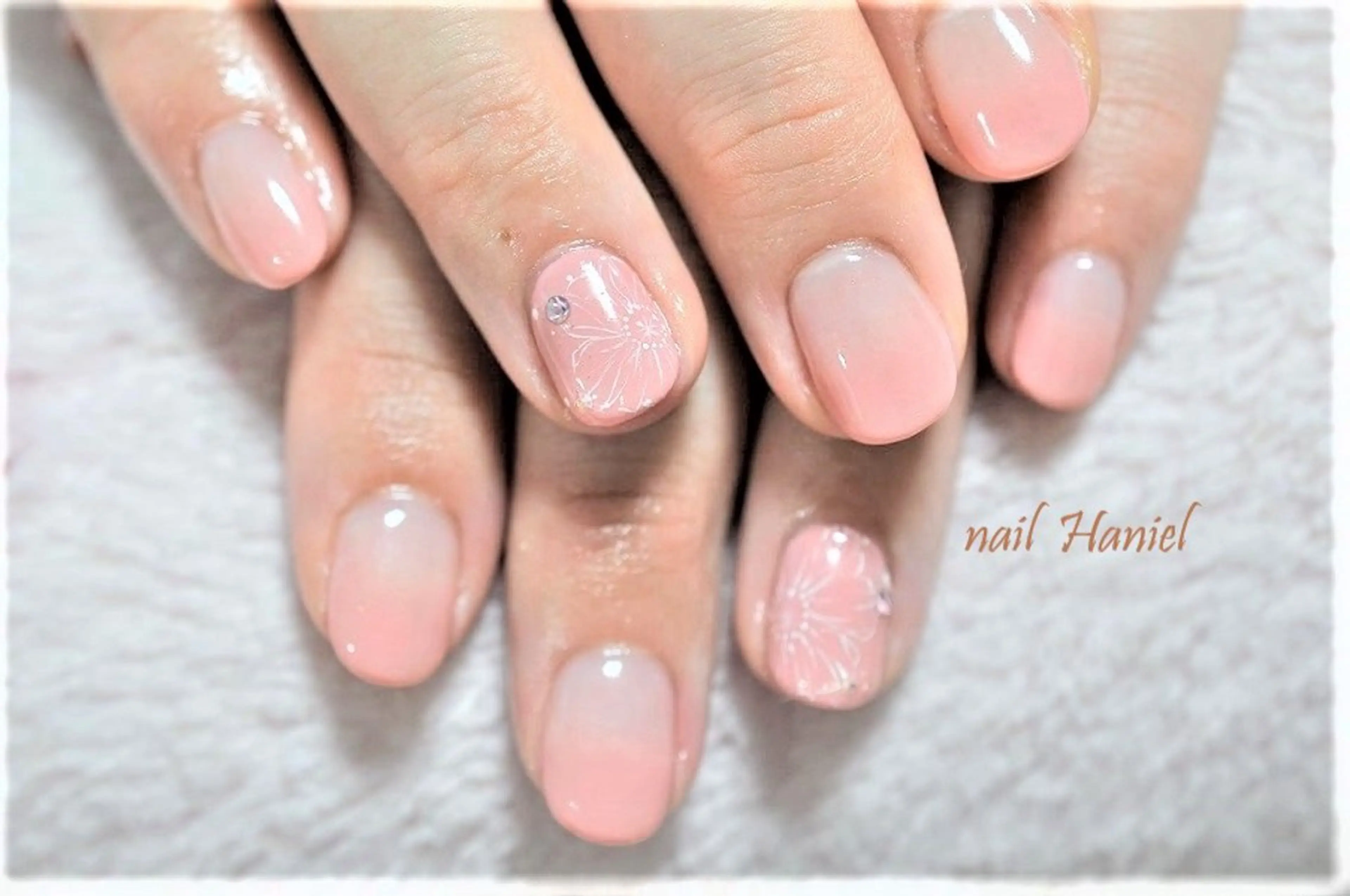 ネイル アートネイル フラワーネイル ジェルネイル オフィスネイル パラジェル ハンドネイル nail Haniel所属・半蔵門サロンハニエル 魅神 ちよのネイルデザイン