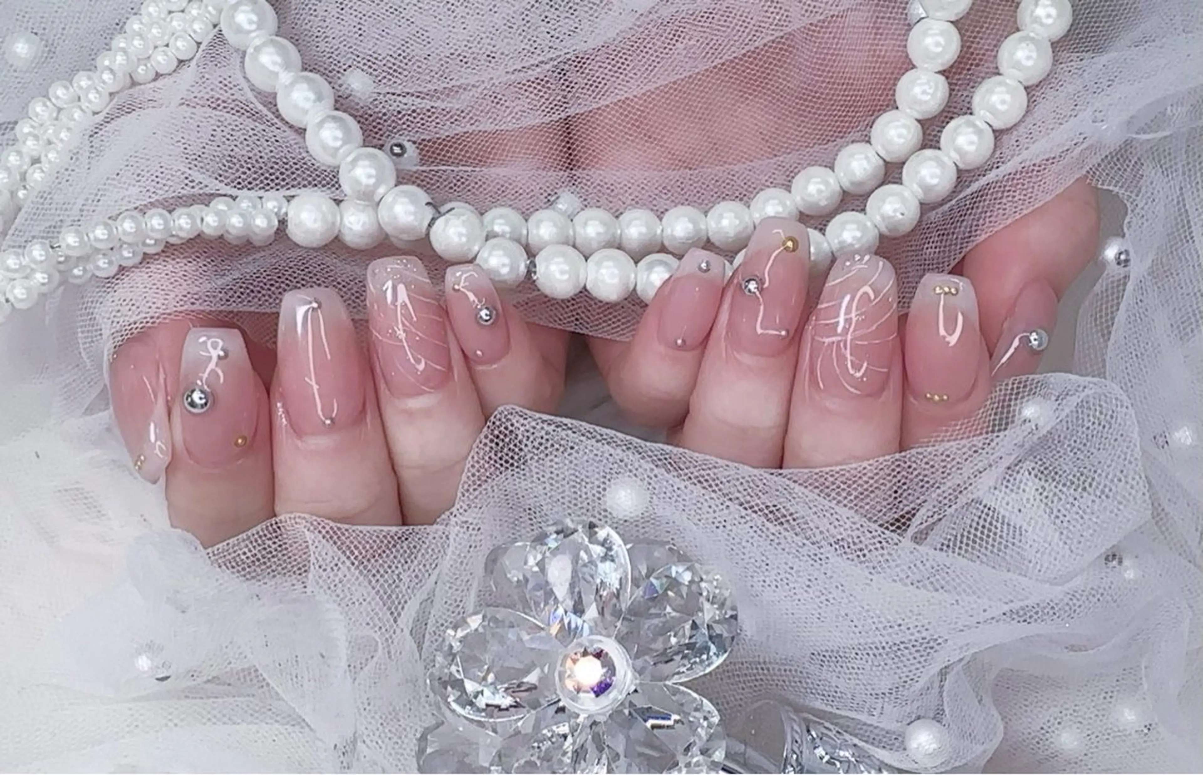 ネイル R nailsalon所属・R salonのネイルデザイン