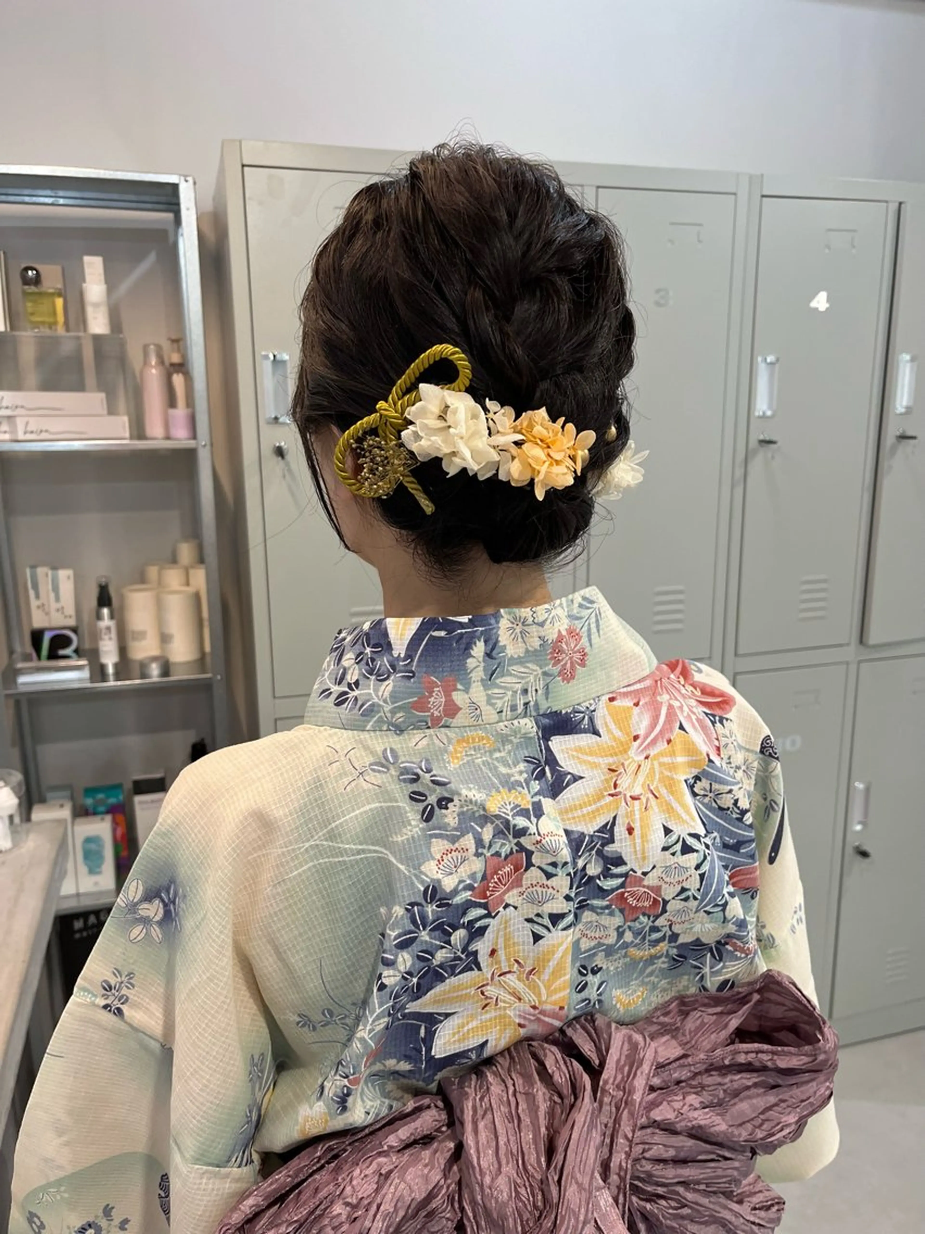 ヘアアレンジ ボブ ブリーチなしカラー レイヤーカットのヘアスタイル