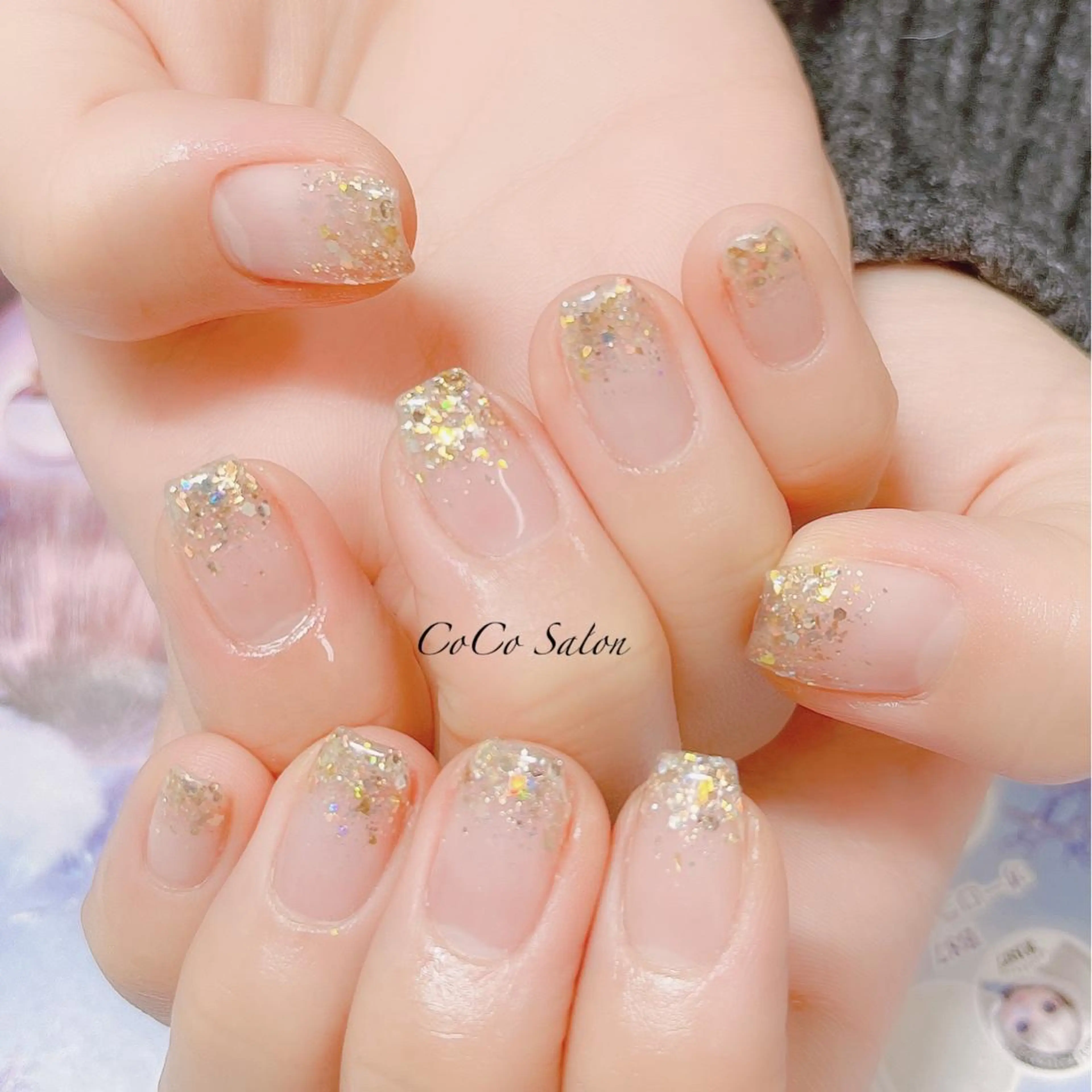 ネイル 長さ出し ジェルネイル ゴールド グラデーション ホログラムネイル ハンドネイル CoCoSalon ネイル/まつ毛予約のネイルデザイン