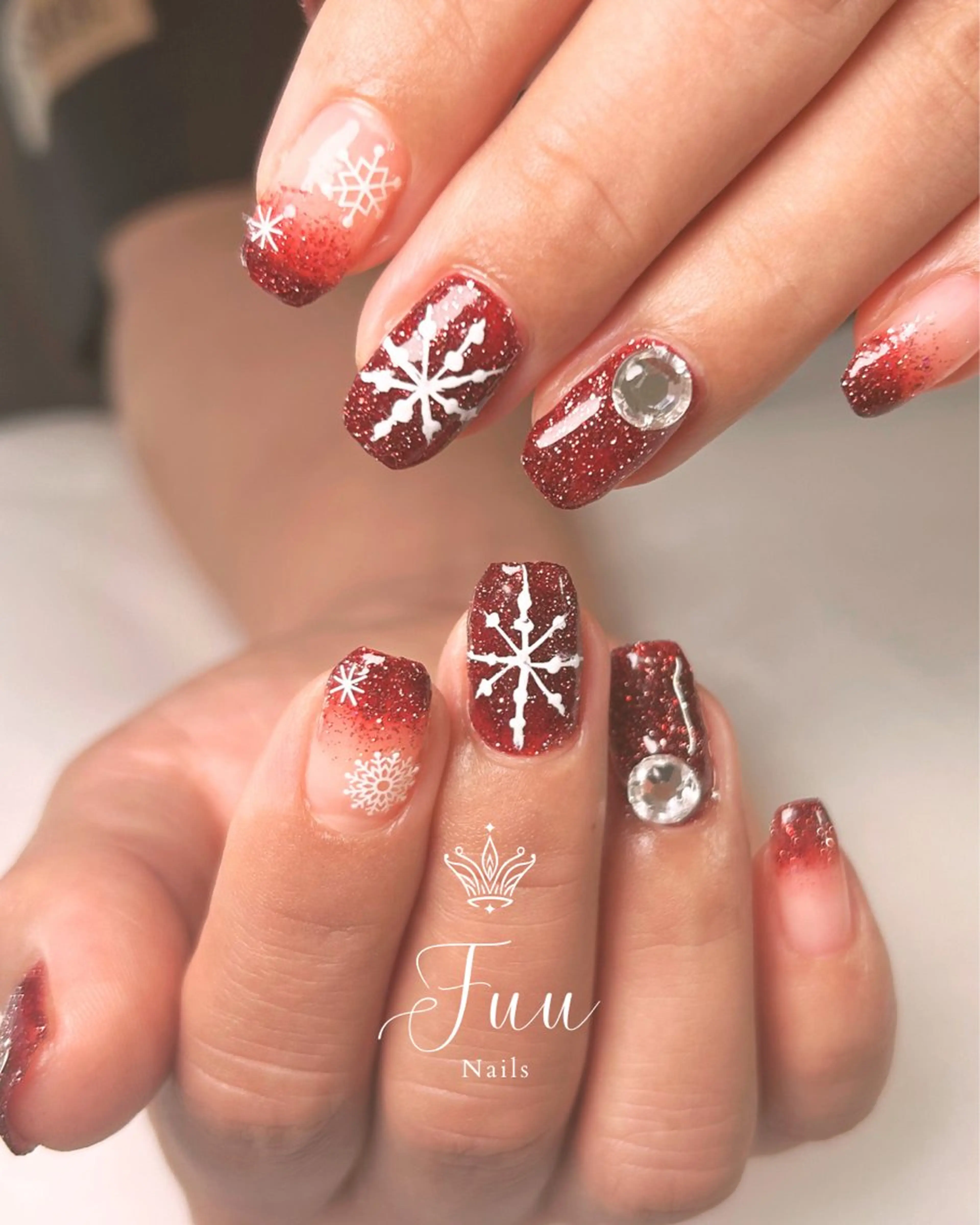 ネイル ワンカラーネイル シンプルネイル 冬ネイル クリスマス ハンドネイル 犬のいるネイルサロン Fuu nailsのネイルデザイン
